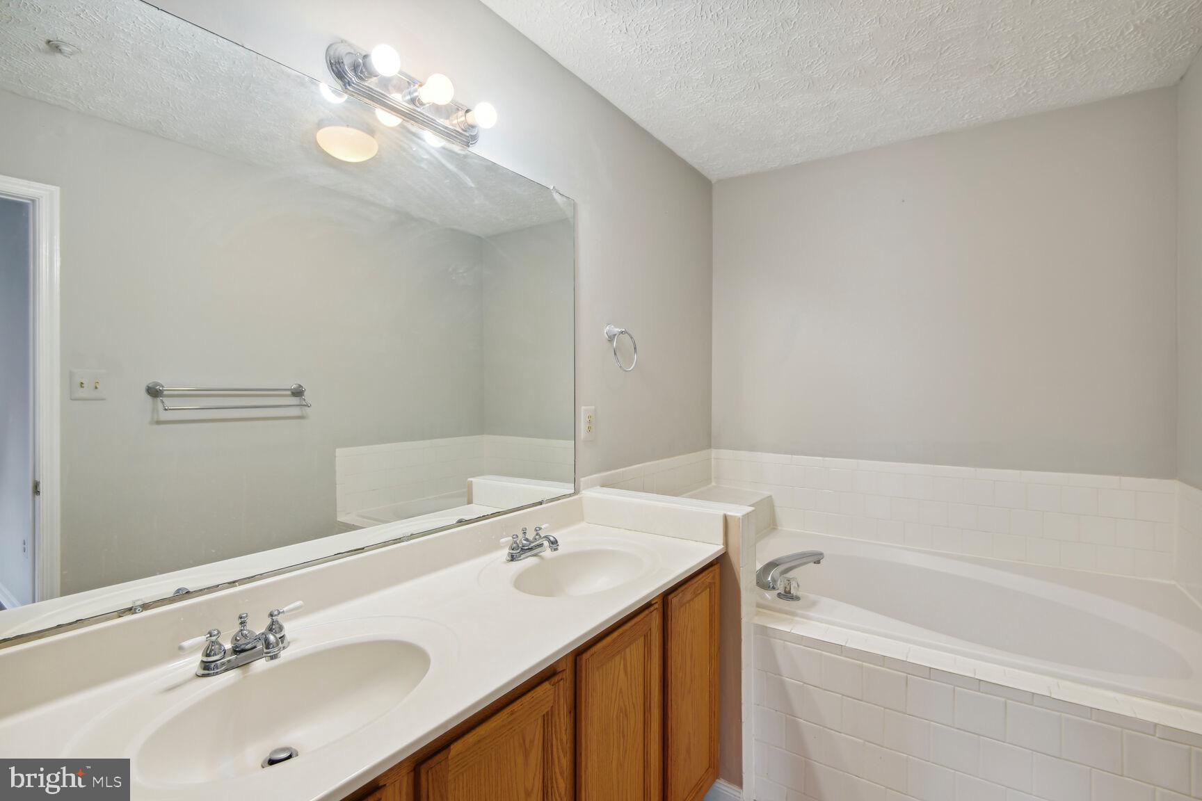 WALDEN - Residential Lease