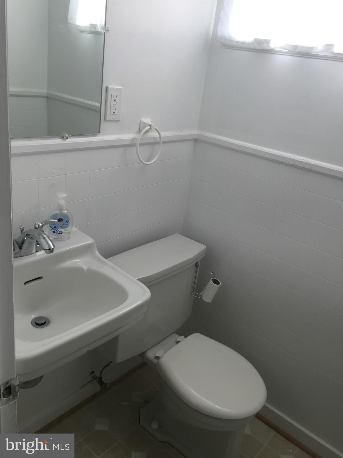 SHERWOOD - Residential Lease