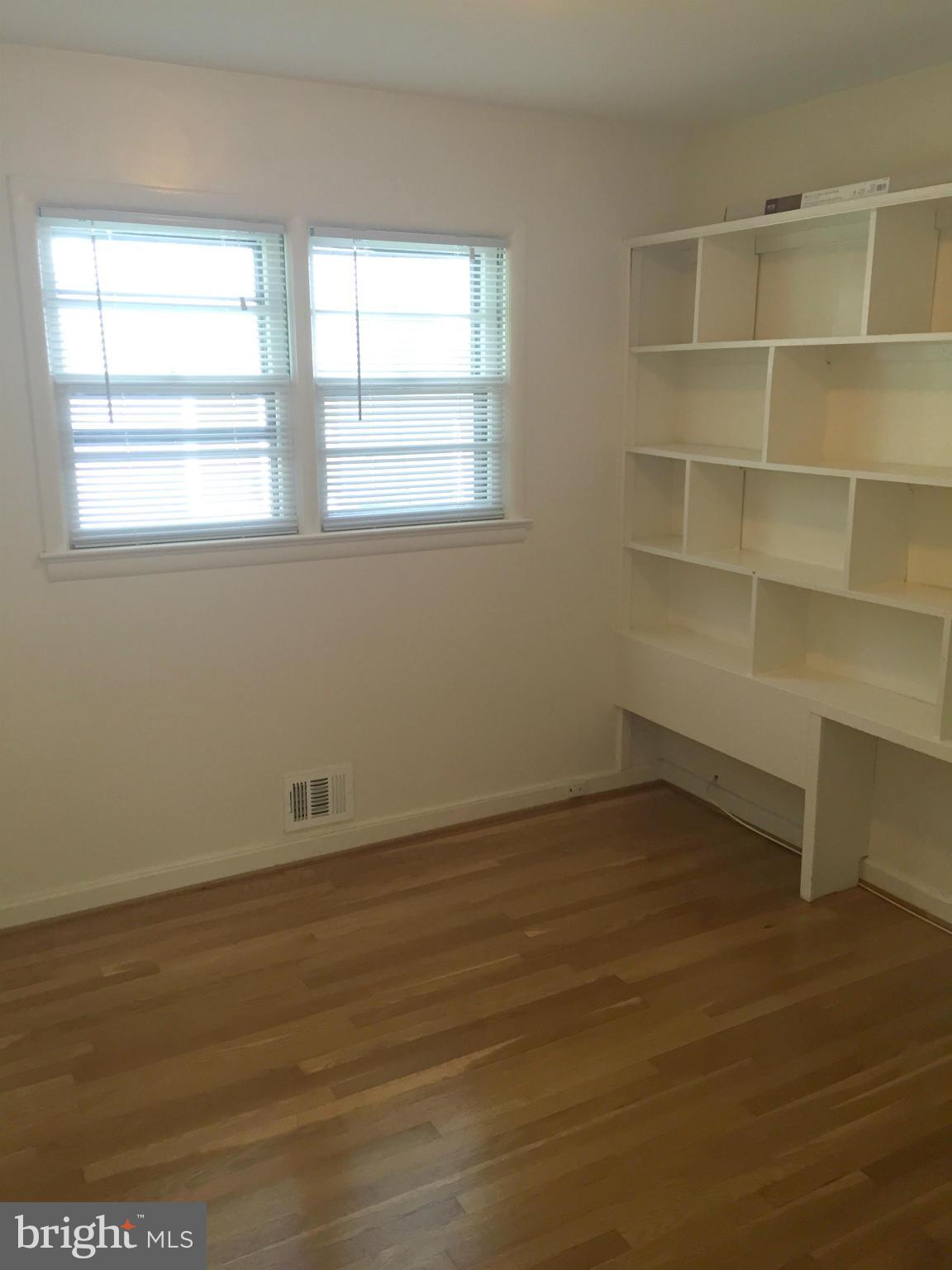 SHERWOOD - Residential Lease