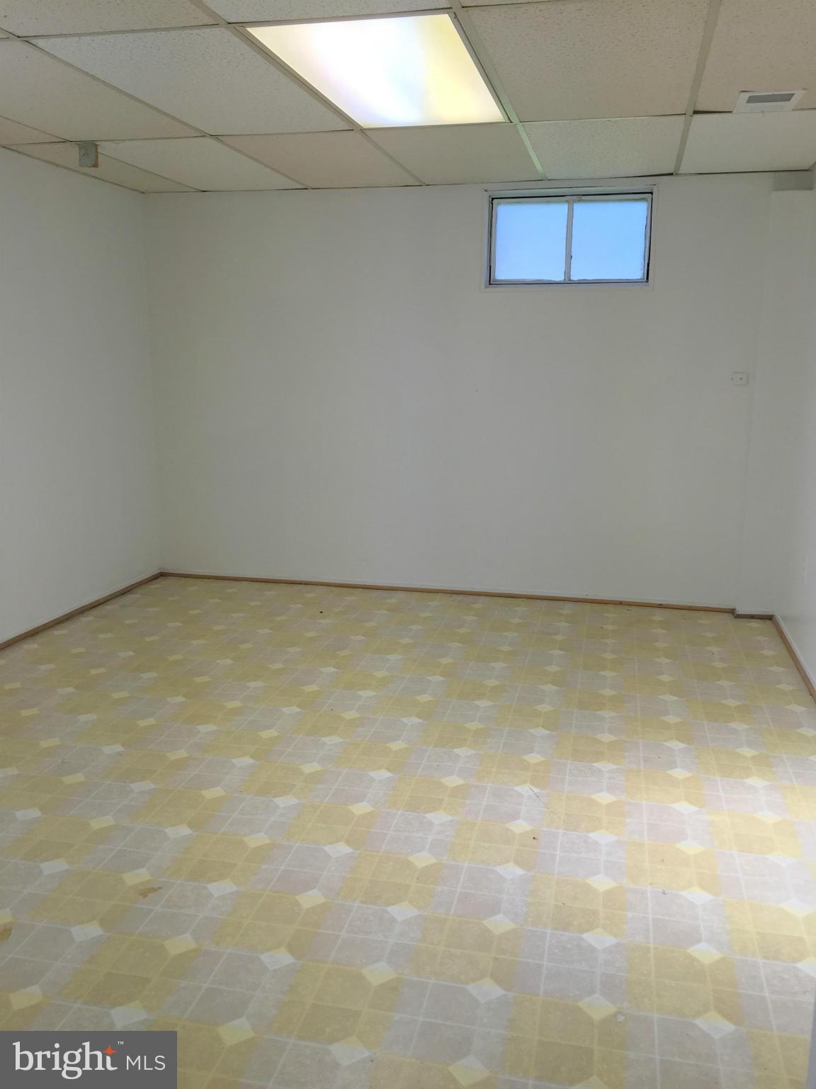 SHERWOOD - Residential Lease