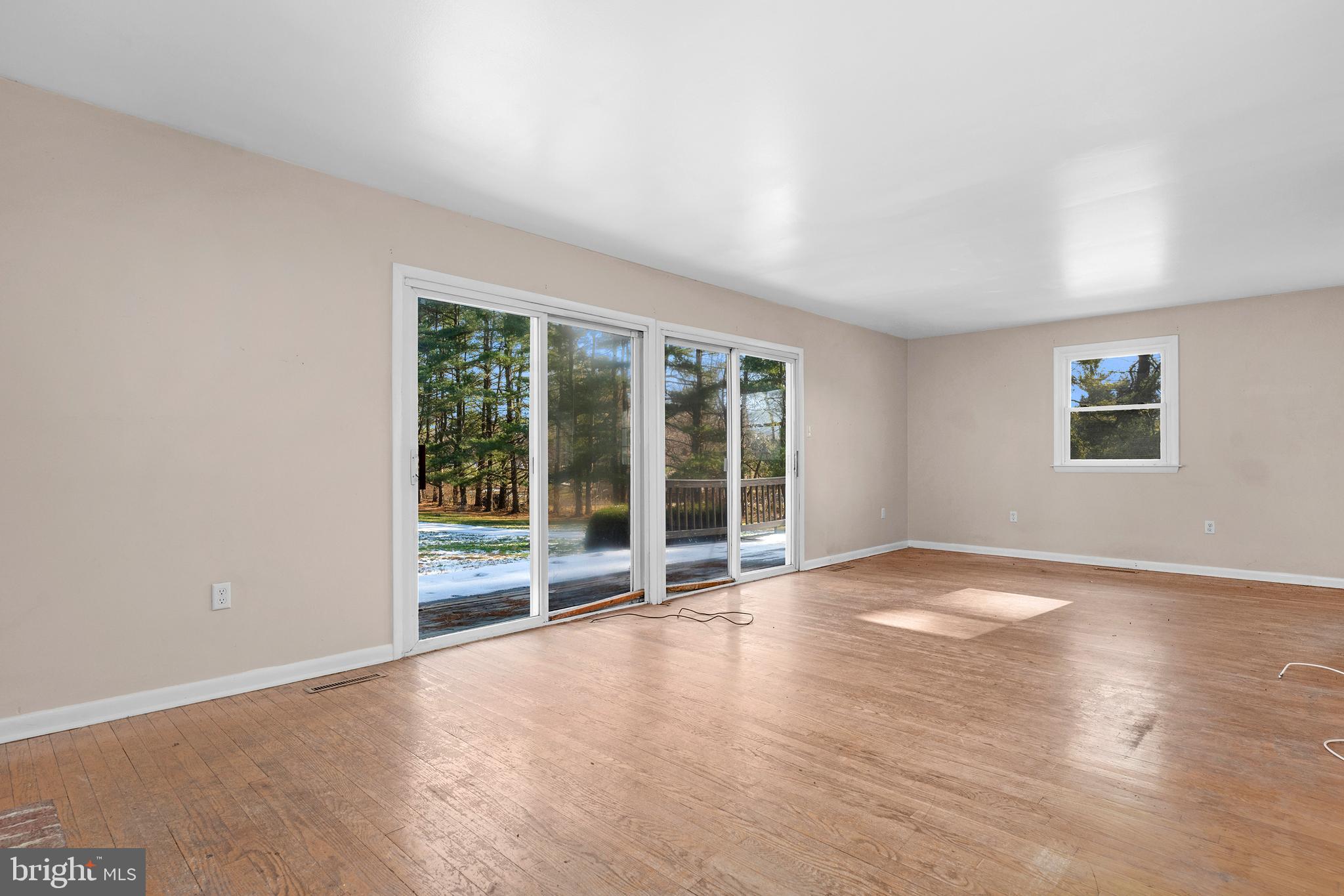 UNIONTOWN - Residential