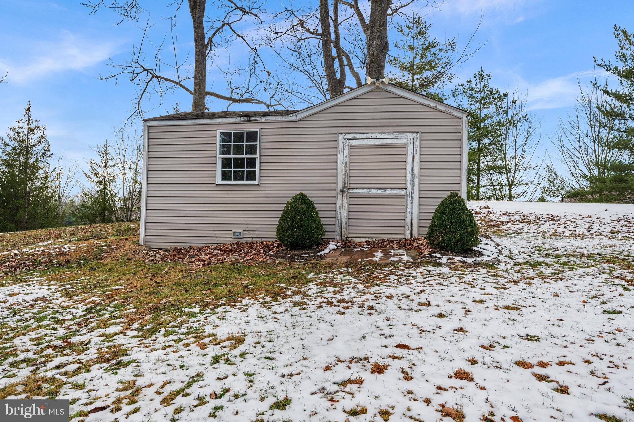 UNIONTOWN - Residential