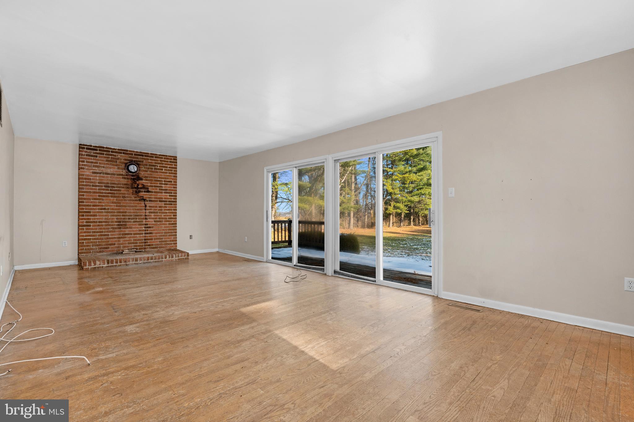 UNIONTOWN - Residential