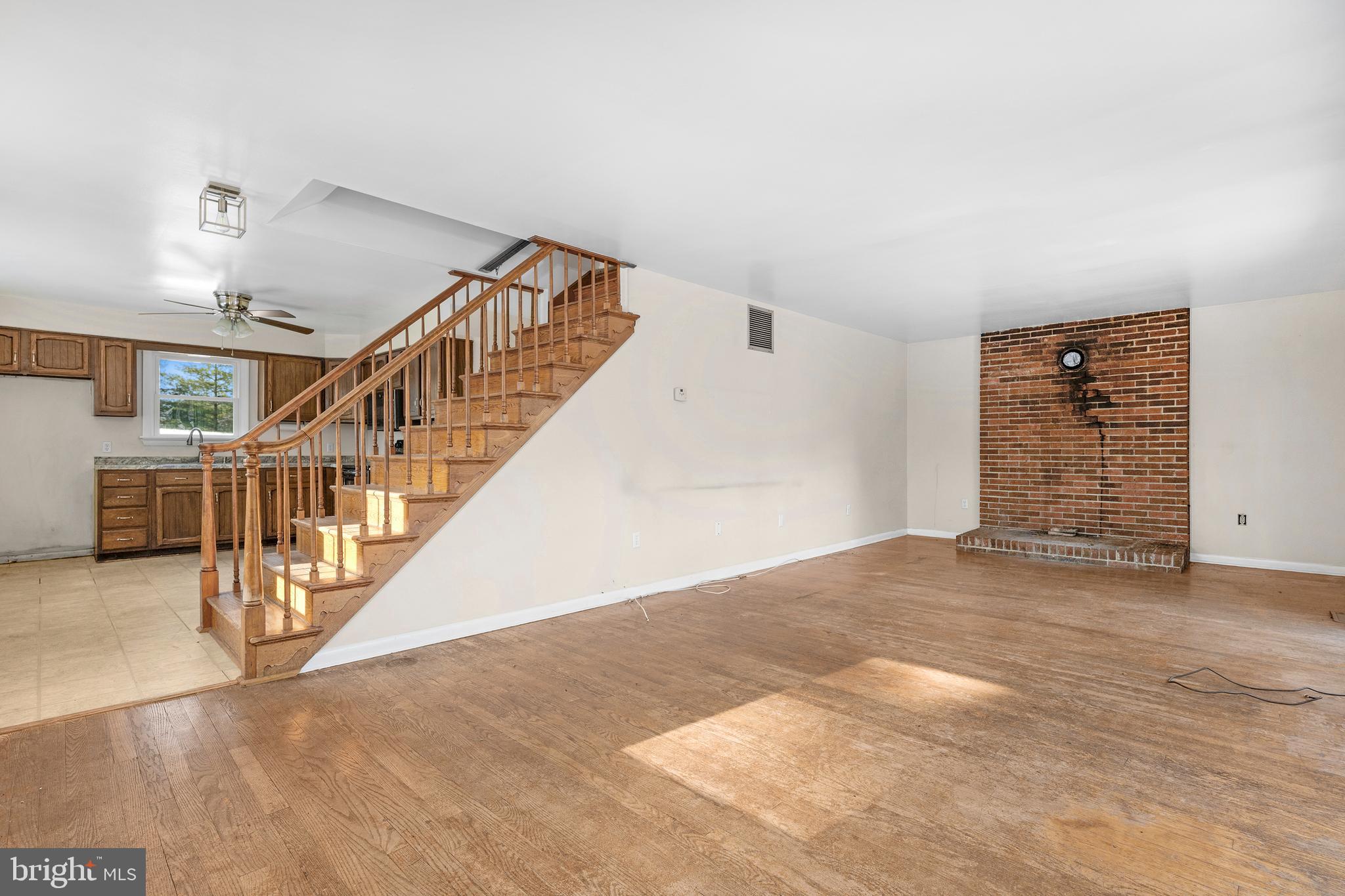 UNIONTOWN - Residential