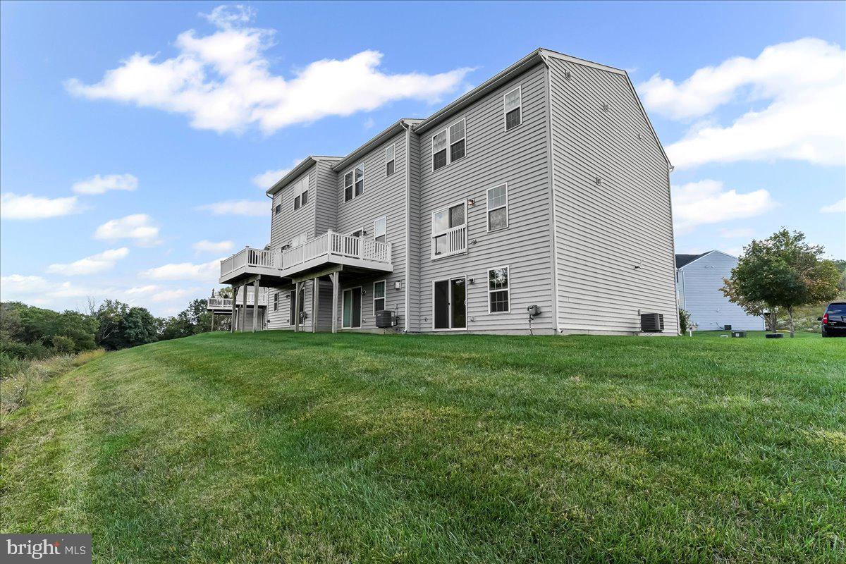 MEADOWVIEW - Residential