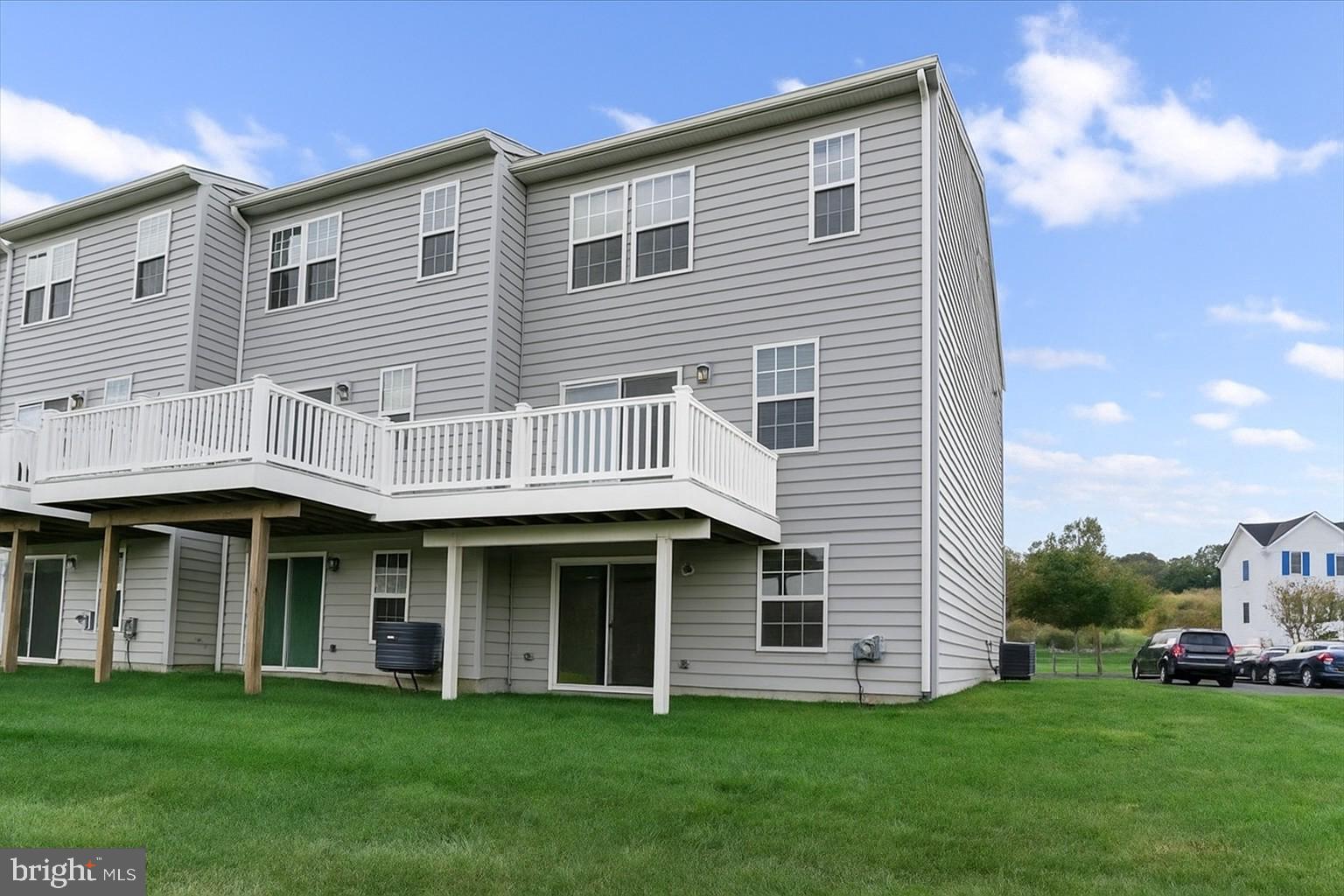 MEADOWVIEW - Residential