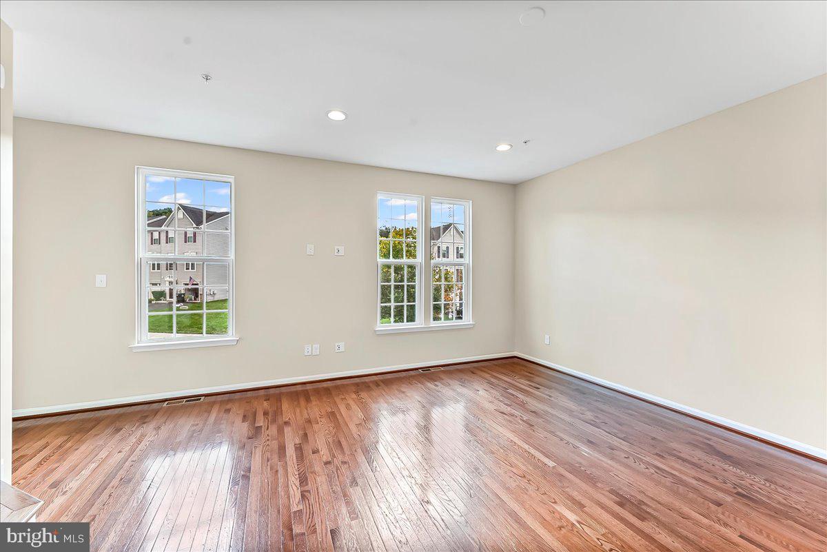 MEADOWVIEW - Residential