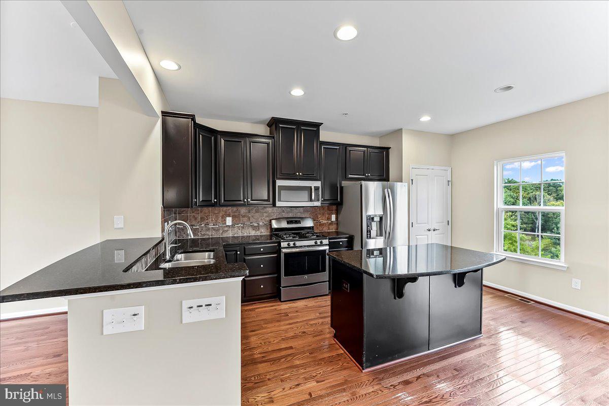 MEADOWVIEW - Residential