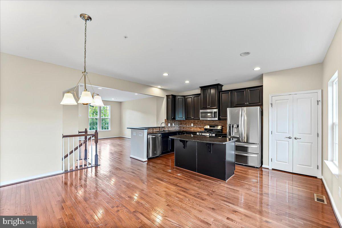 MEADOWVIEW - Residential