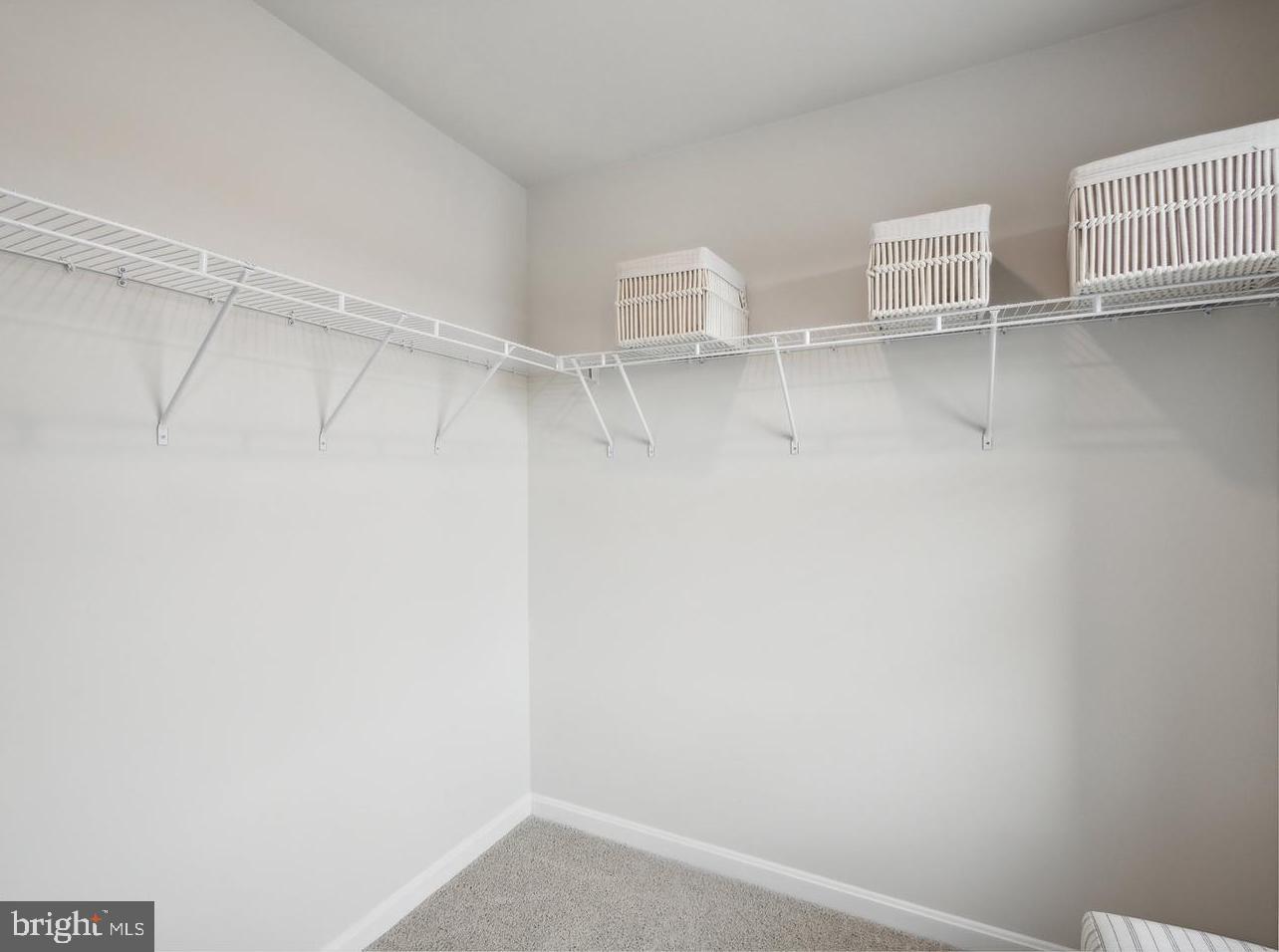 VALLEY VIEW - Residential Lease