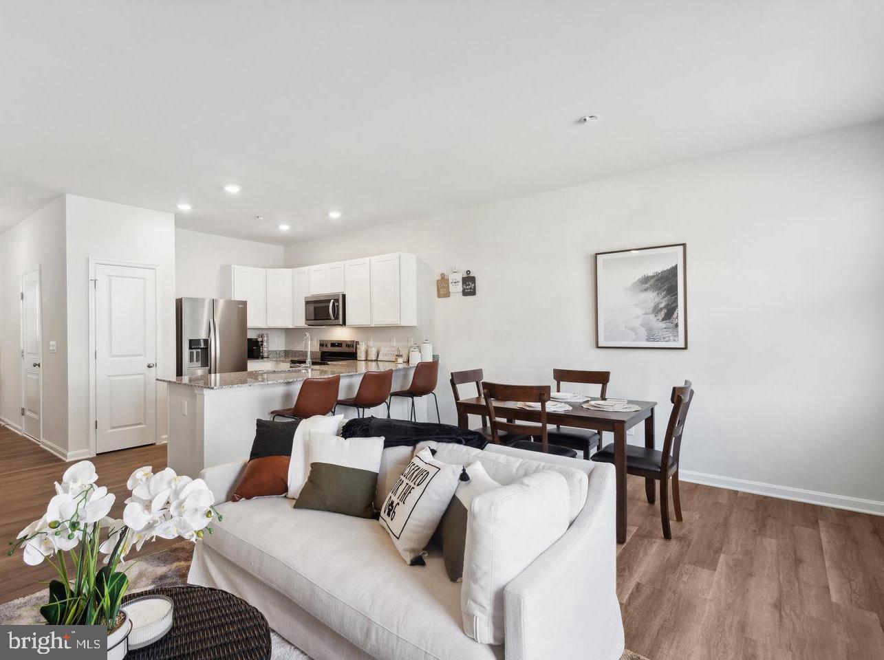 VALLEY VIEW - Residential Lease