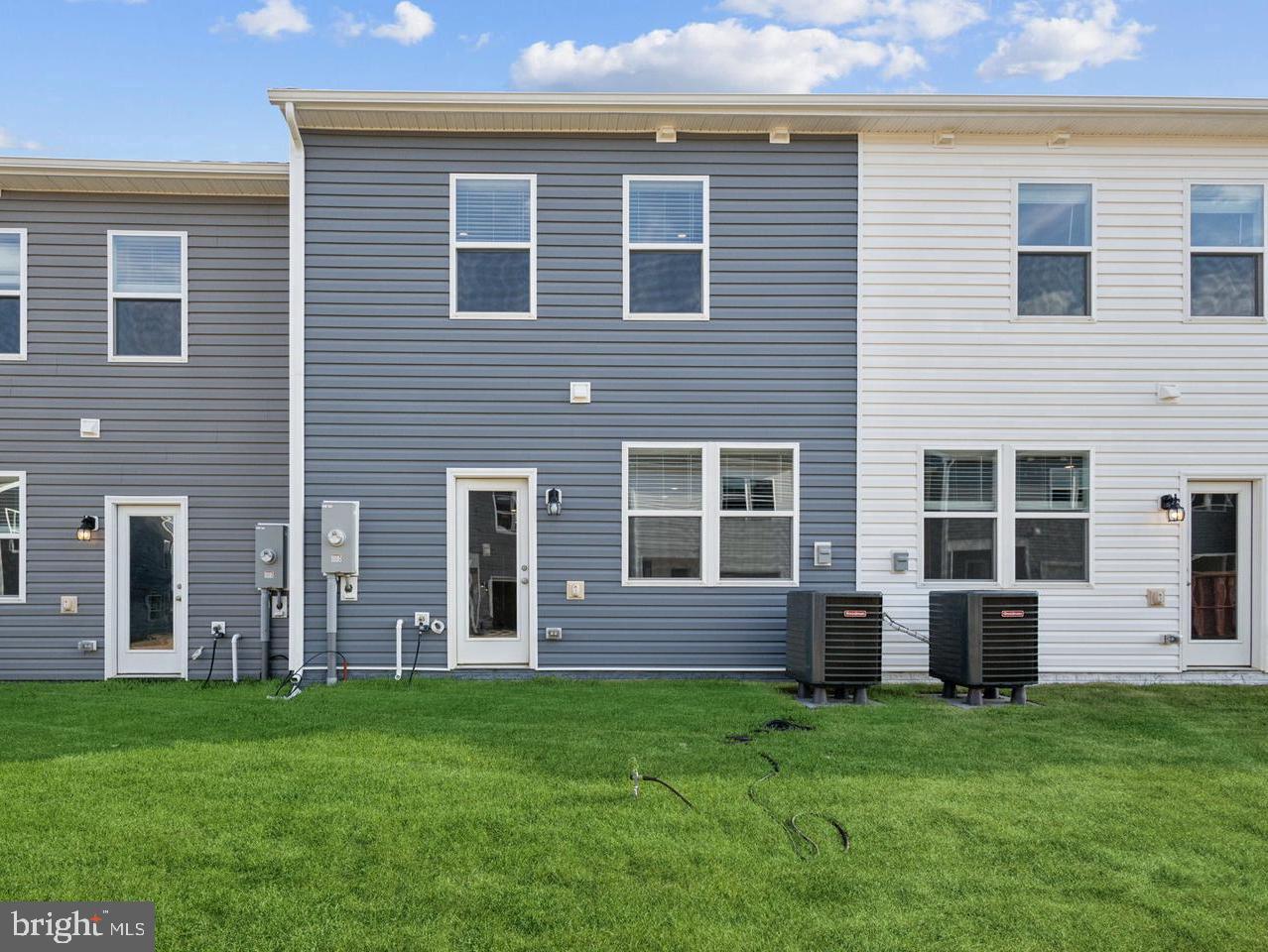 VALLEY VIEW - Residential Lease