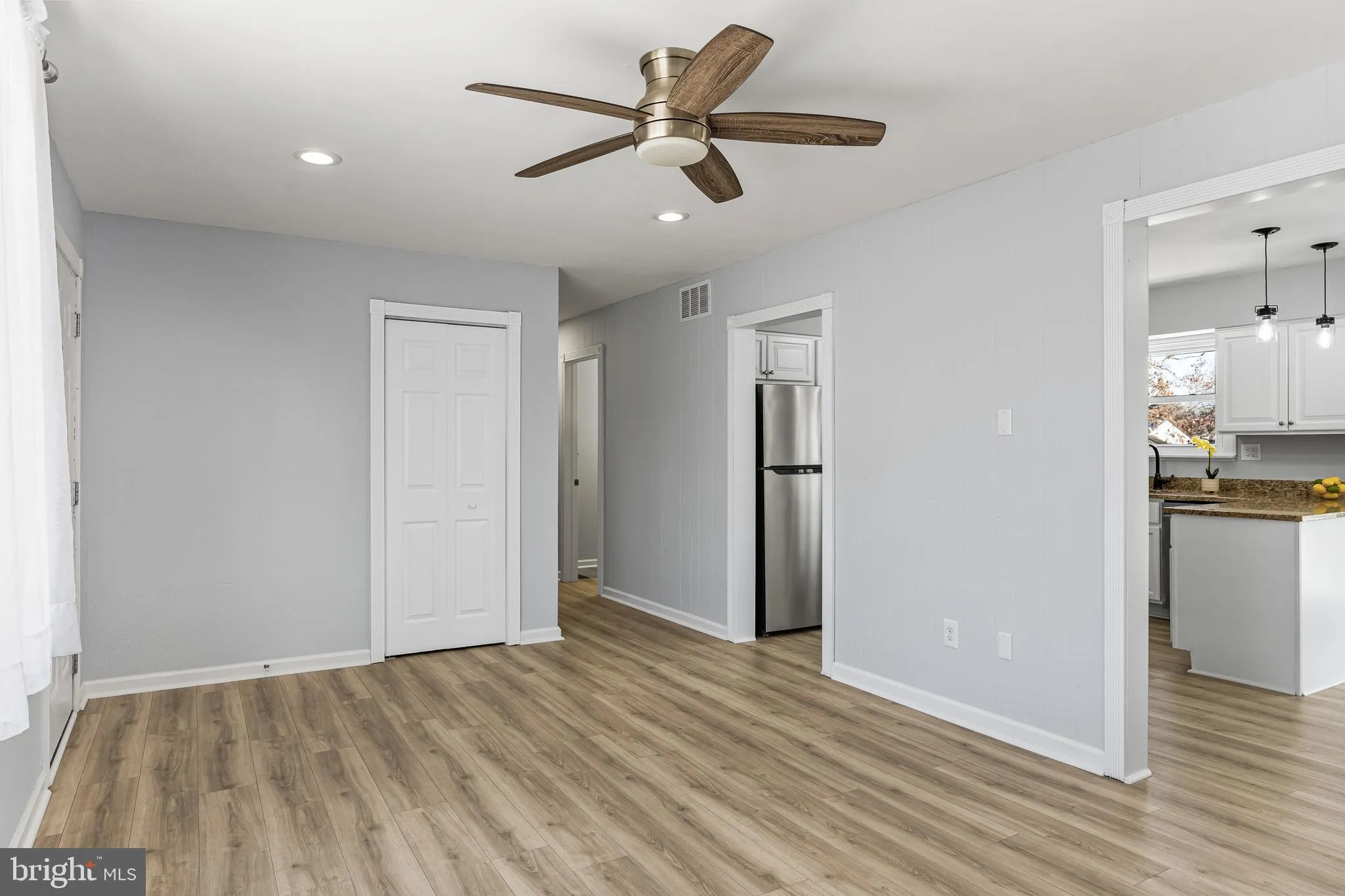 Sicklerville, New Jersey 08081, United States, 3 Bedrooms Bedrooms, ,1 BathroomBathrooms,Residential,Contingent,1735