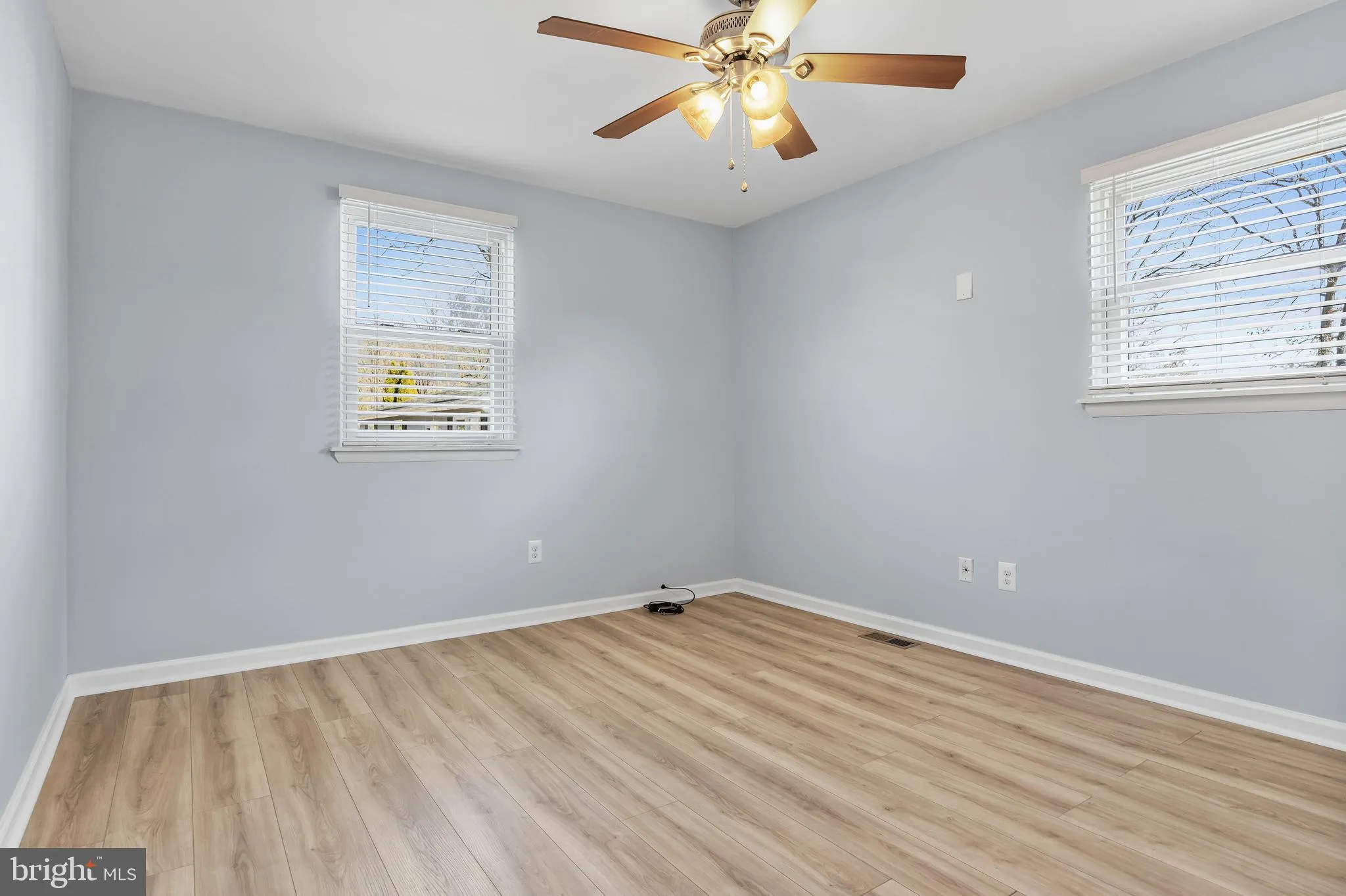 Sicklerville, New Jersey 08081, United States, 3 Bedrooms Bedrooms, ,1 BathroomBathrooms,Residential,Contingent,1735