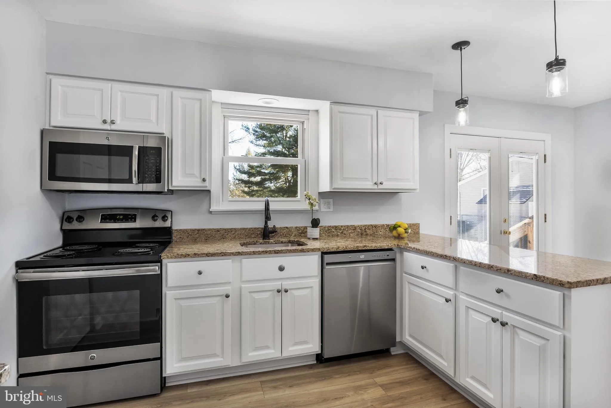 Sicklerville, New Jersey 08081, United States, 3 Bedrooms Bedrooms, ,1 BathroomBathrooms,Residential,Contingent,1735