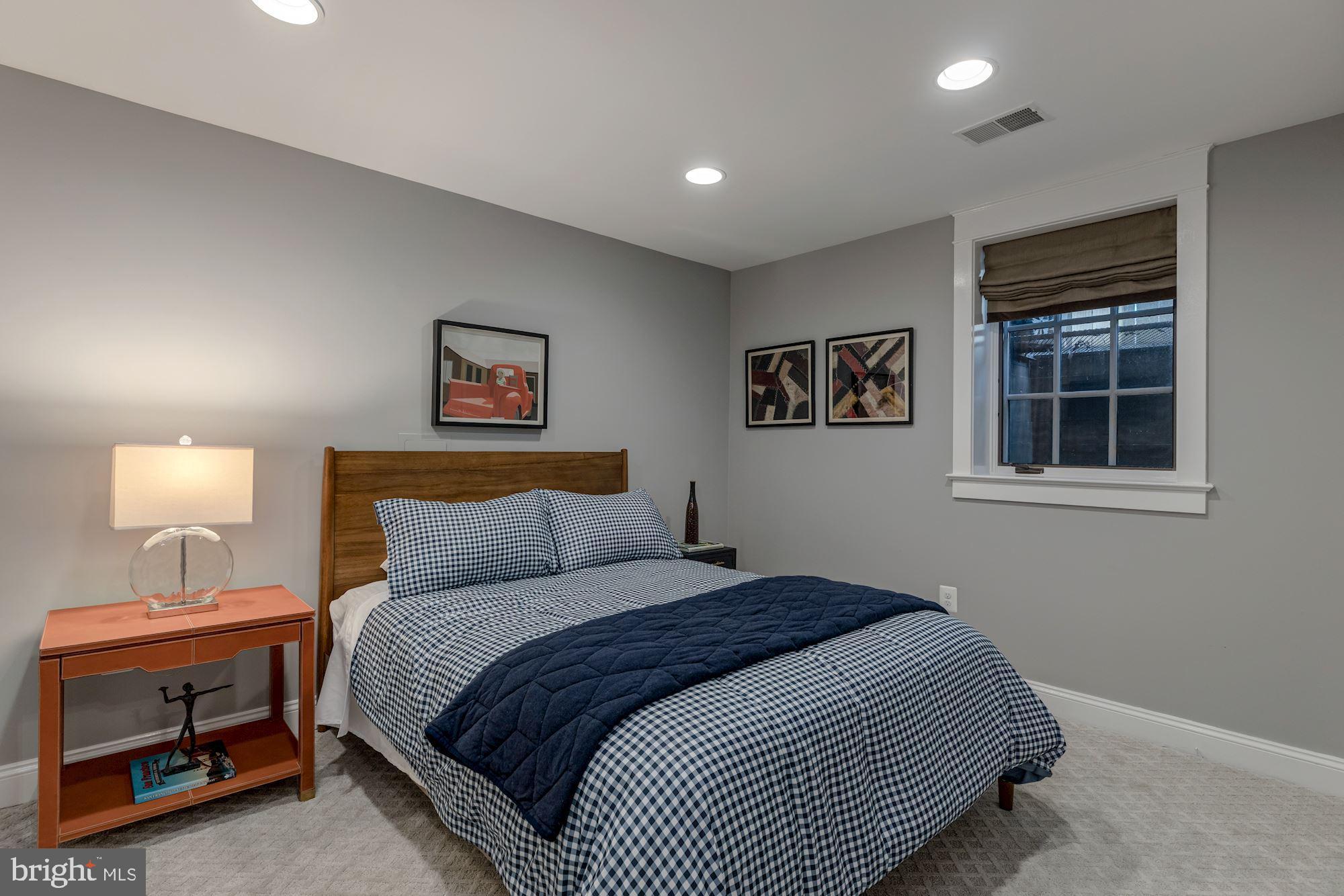 FRANKLIN PARK - Residential