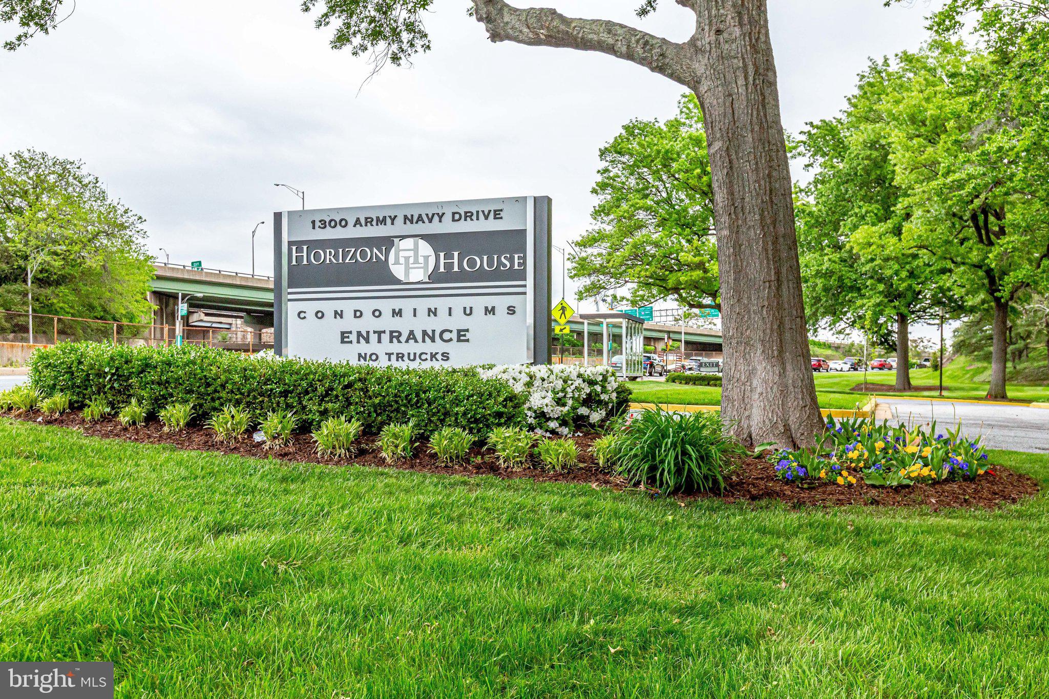 1300 ARMY NAVY DRIVE 827