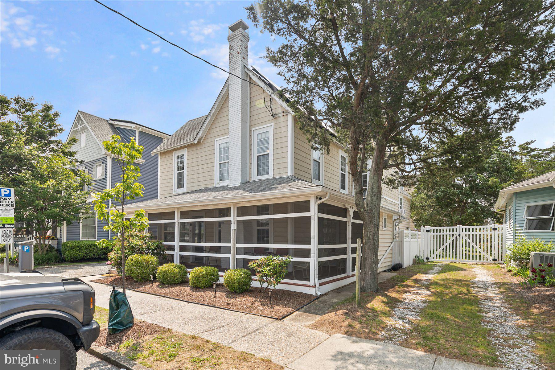 16 DELAWARE AVENUE
