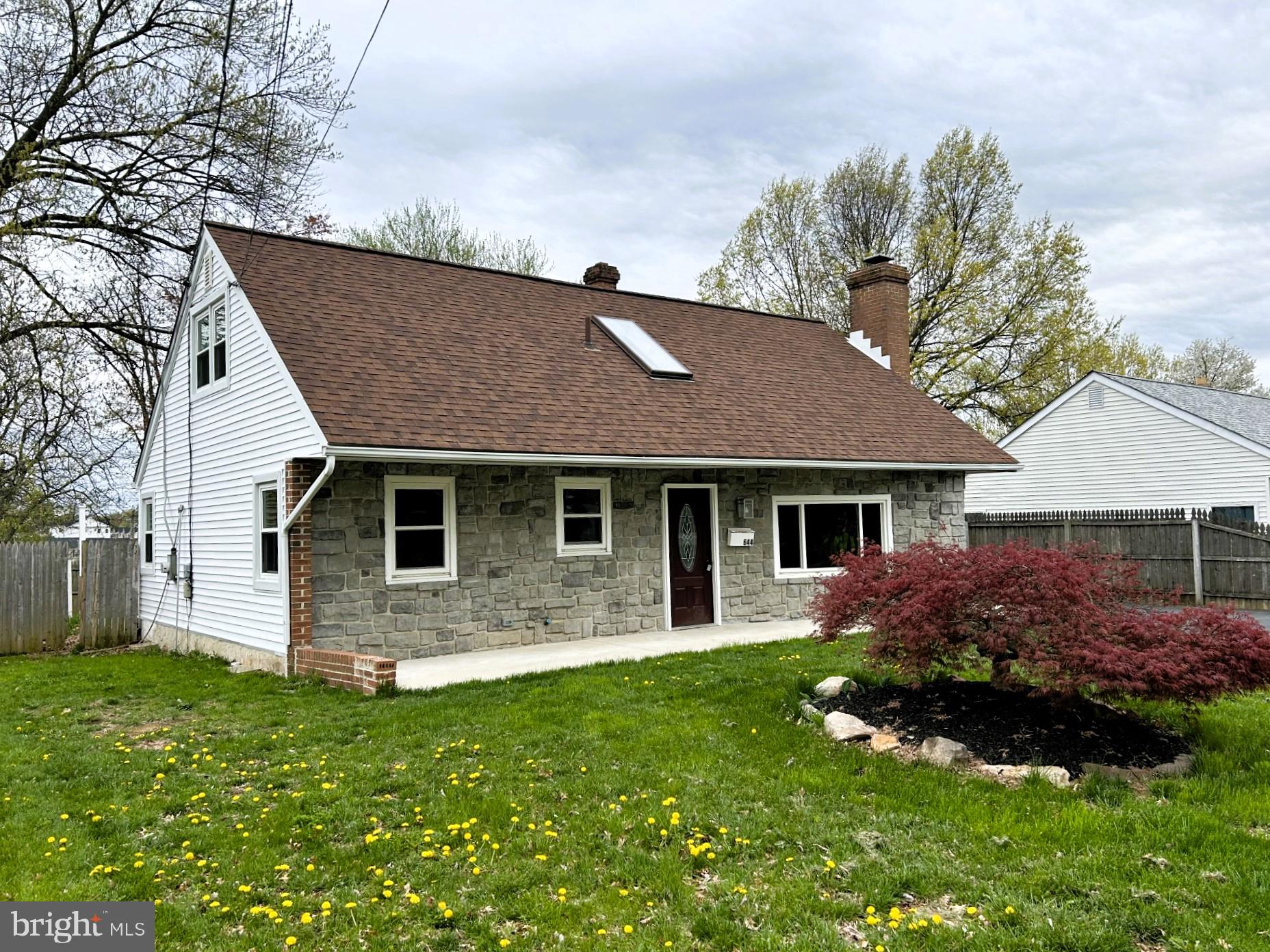 644 CENTRAL AVENUE
