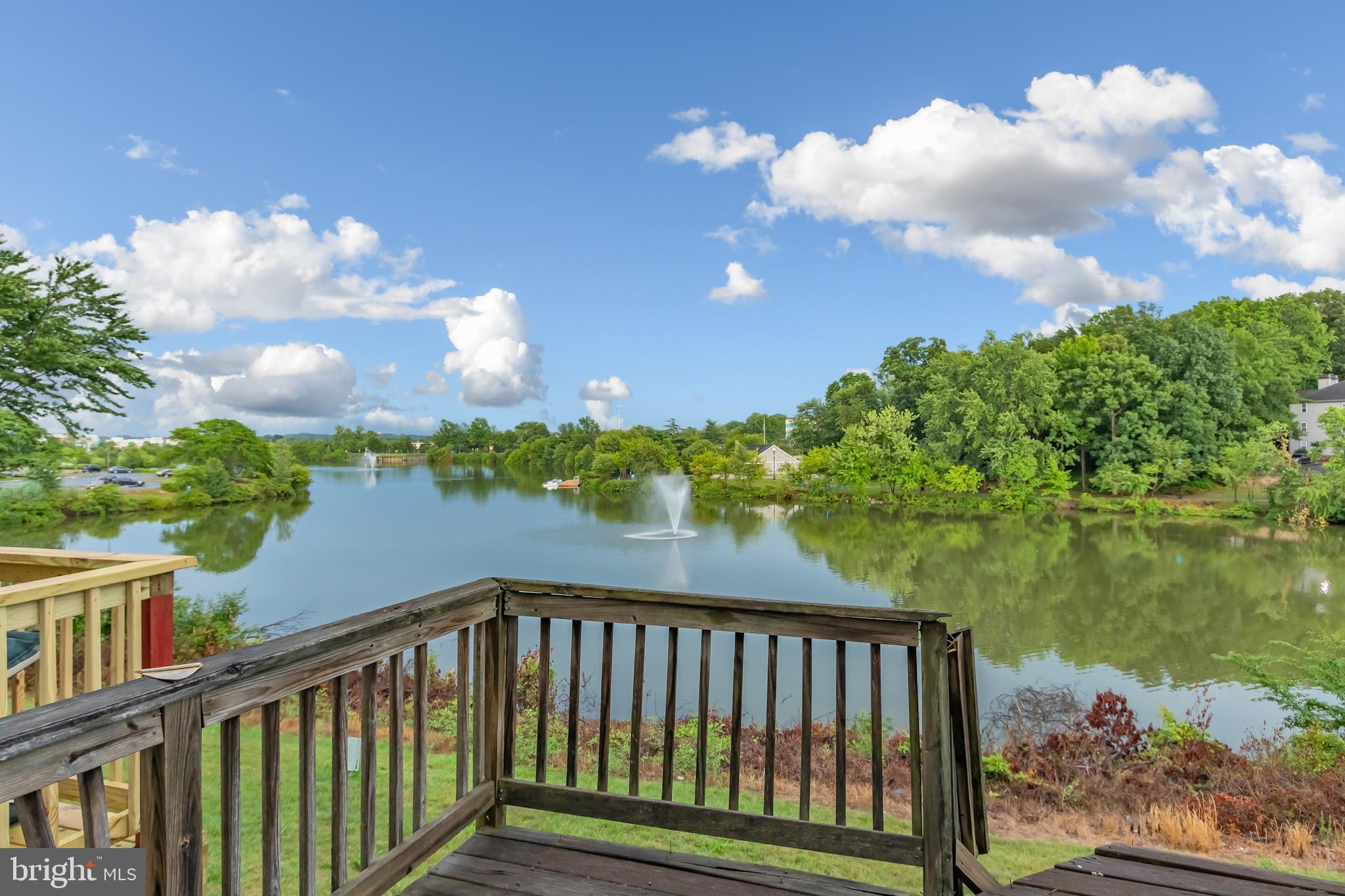 8231 NORTHLAKE COURT