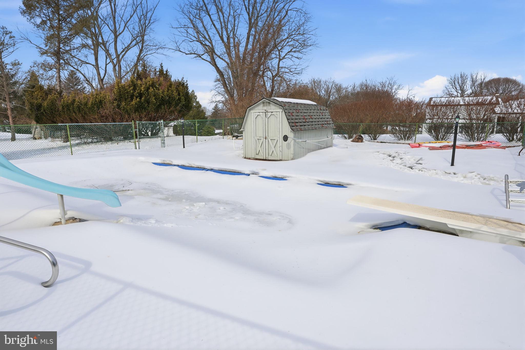 PINE RUN VLY - Residential