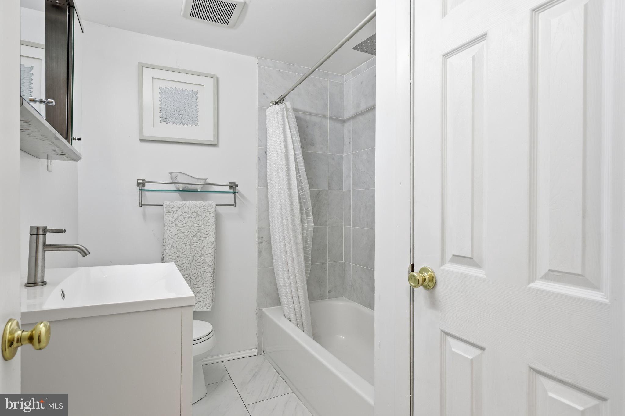 PINE RUN VLY - Residential