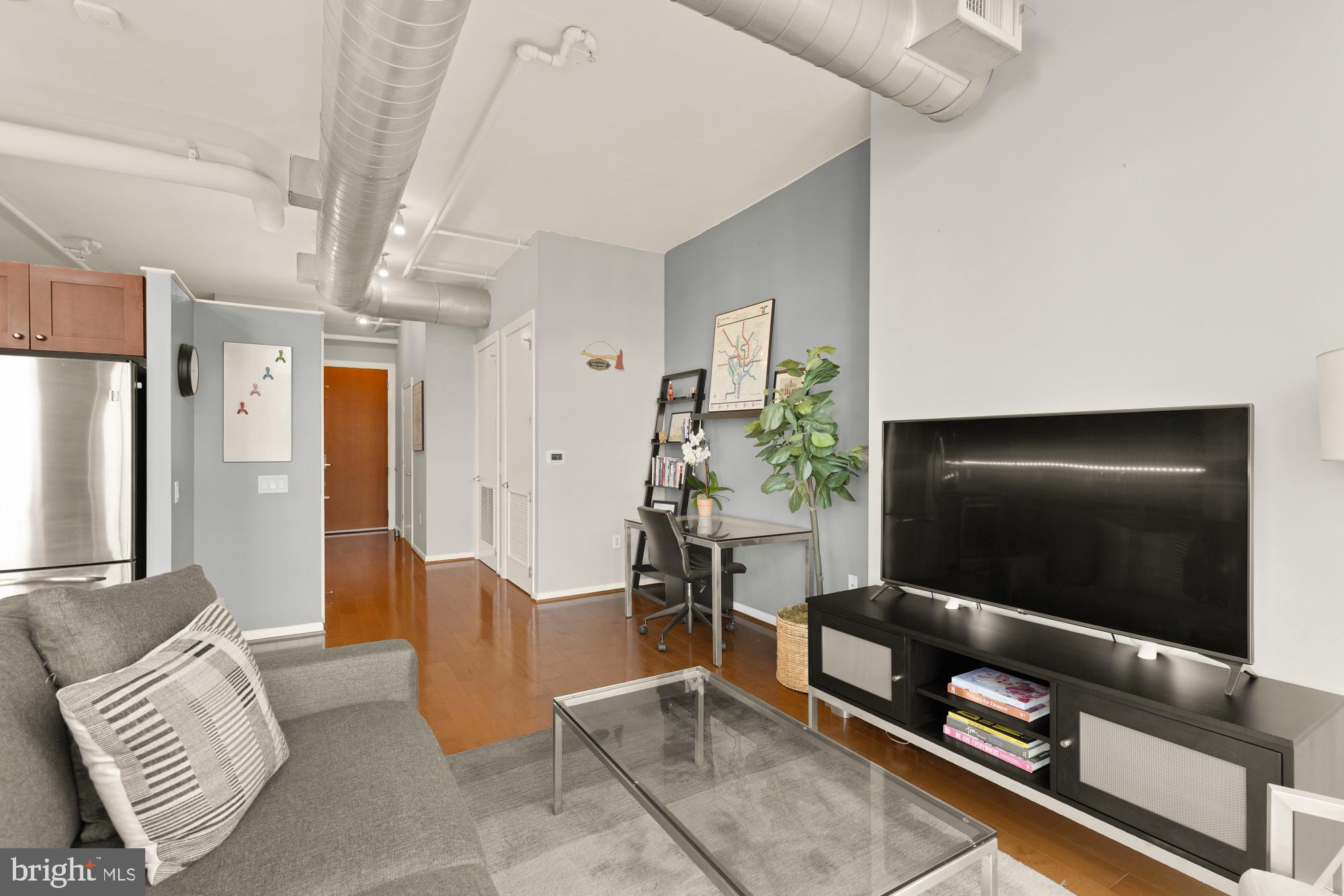 811 4TH STREET NW 1207