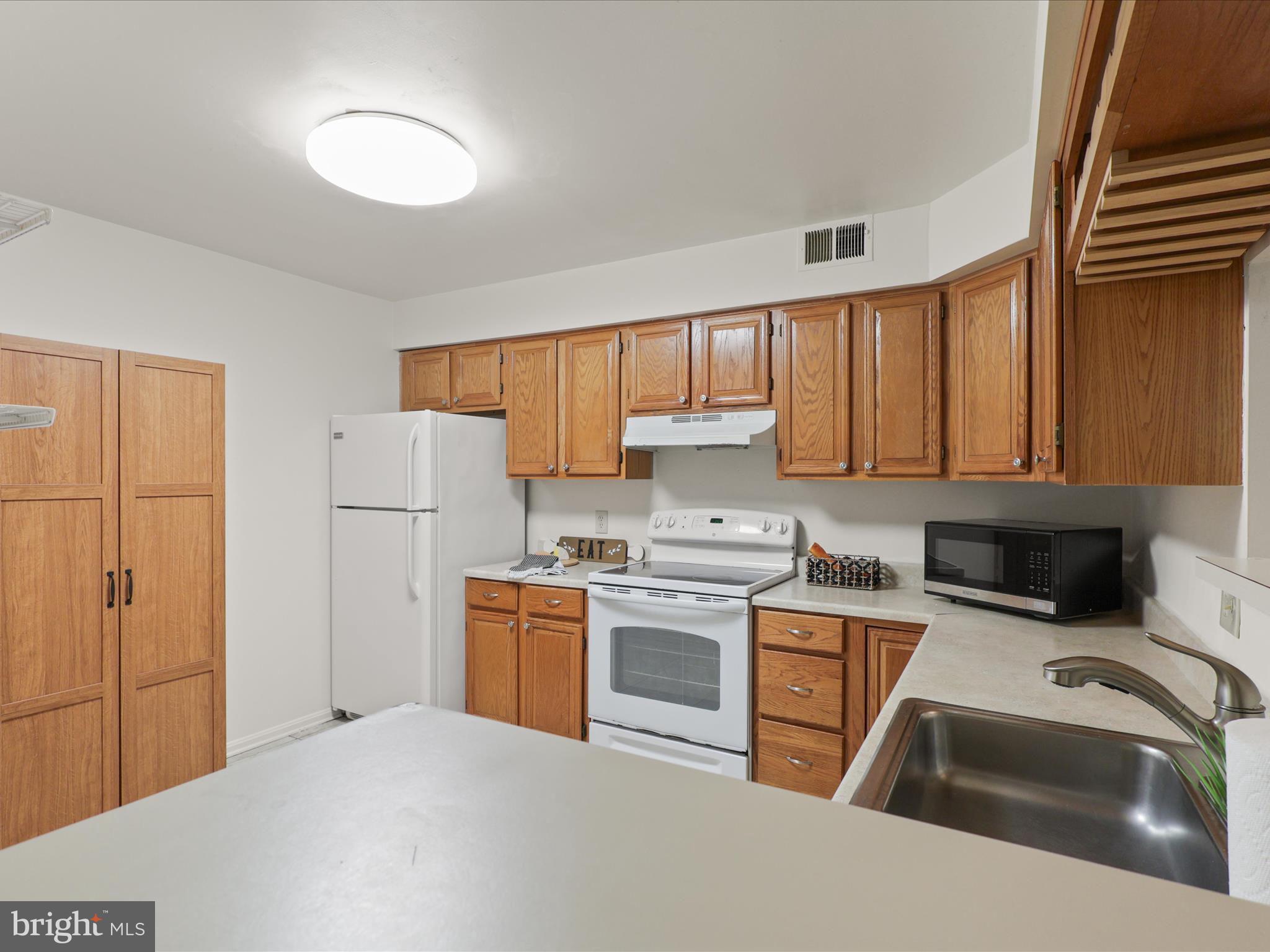 BRISTOL HOUSE - Residential