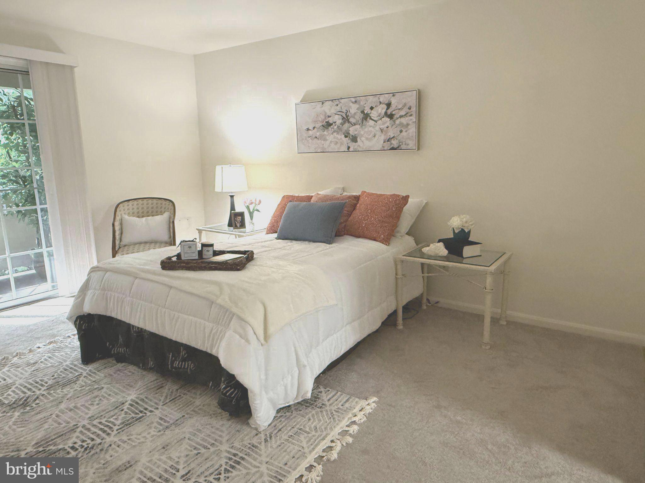 BRISTOL HOUSE - Residential