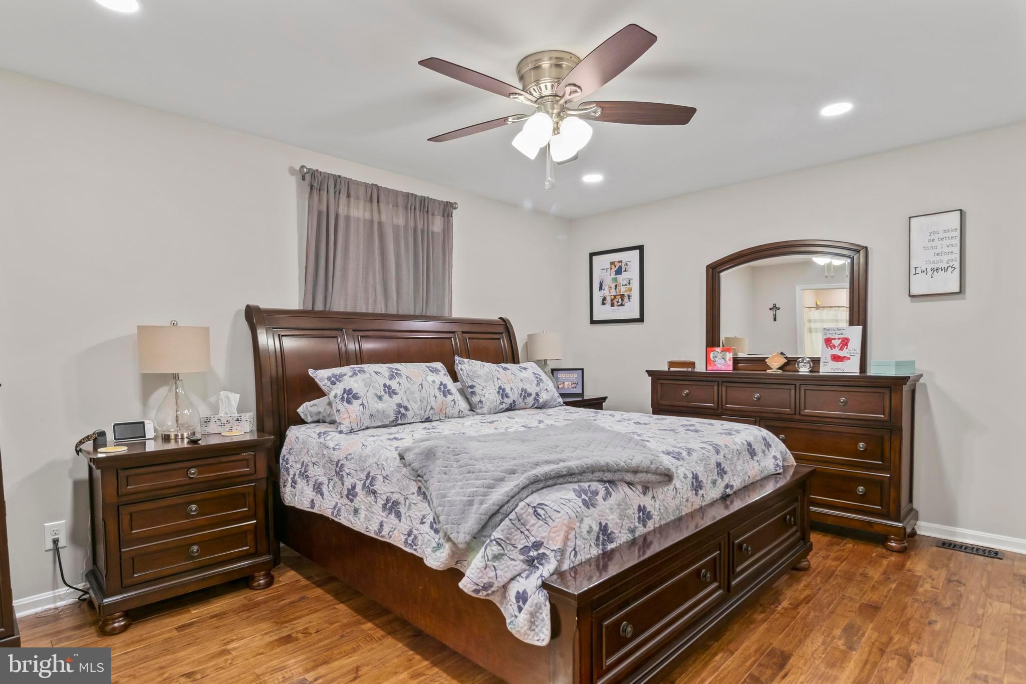 BRETON OAKS - Residential