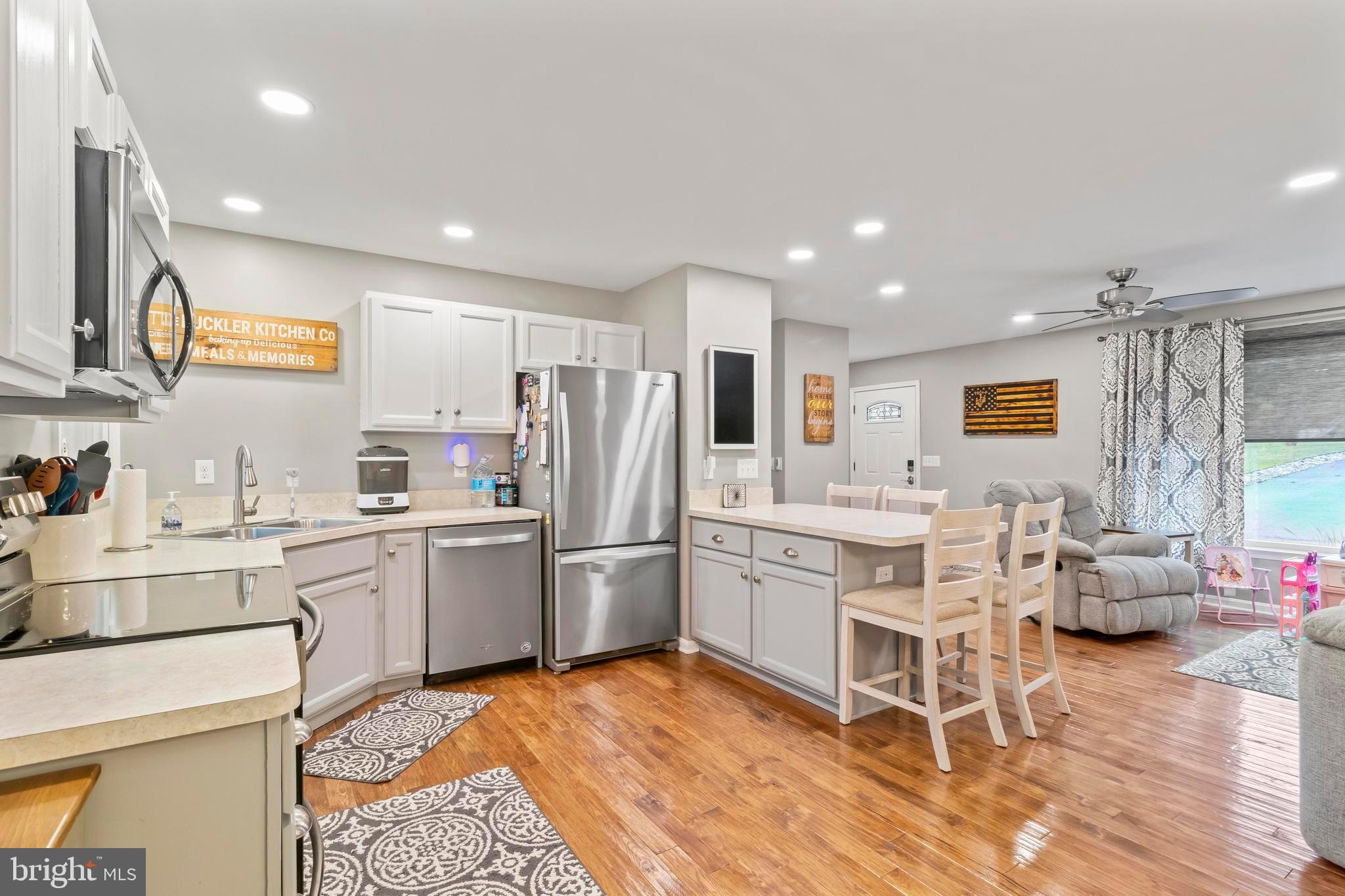 BRETON OAKS - Residential