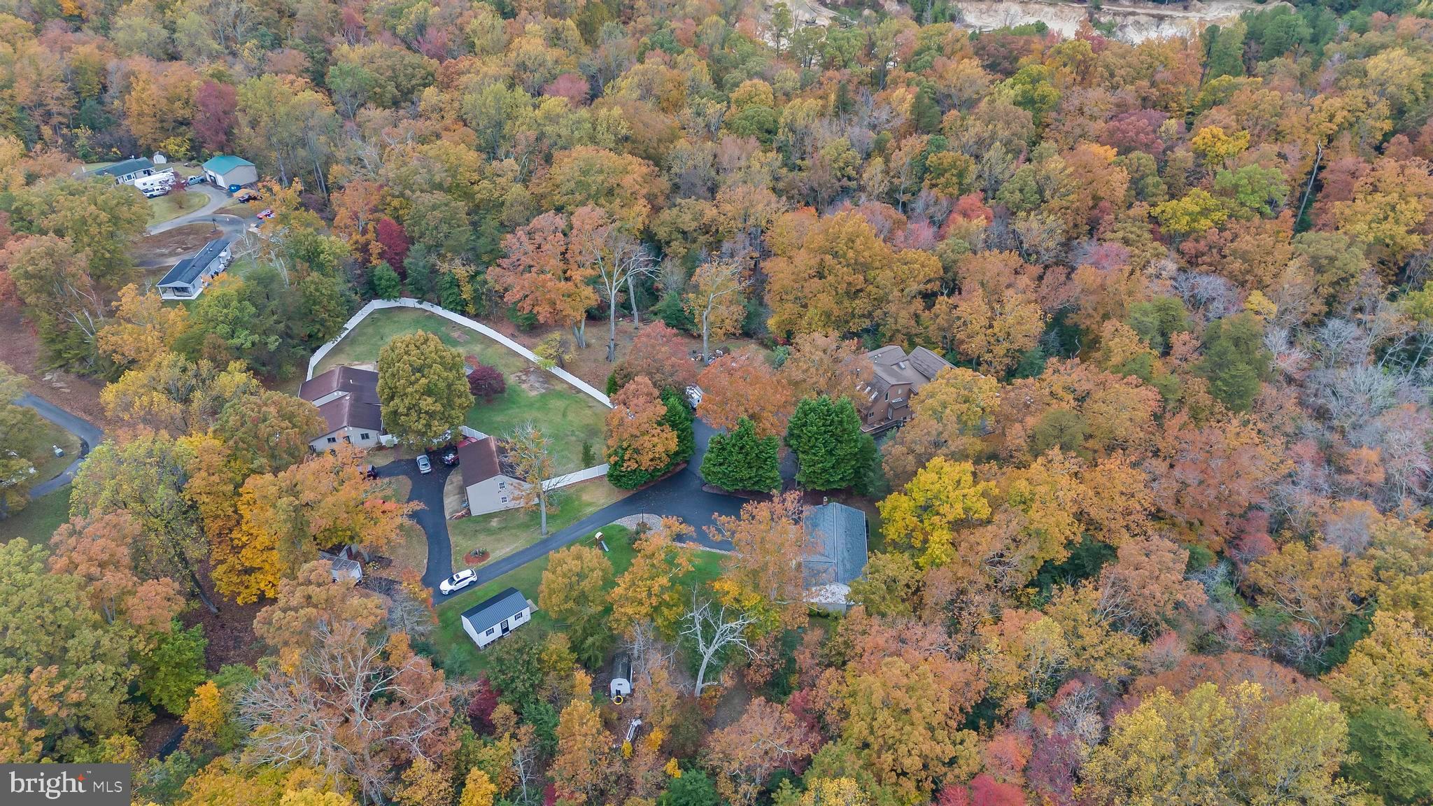 BRETON OAKS - Residential