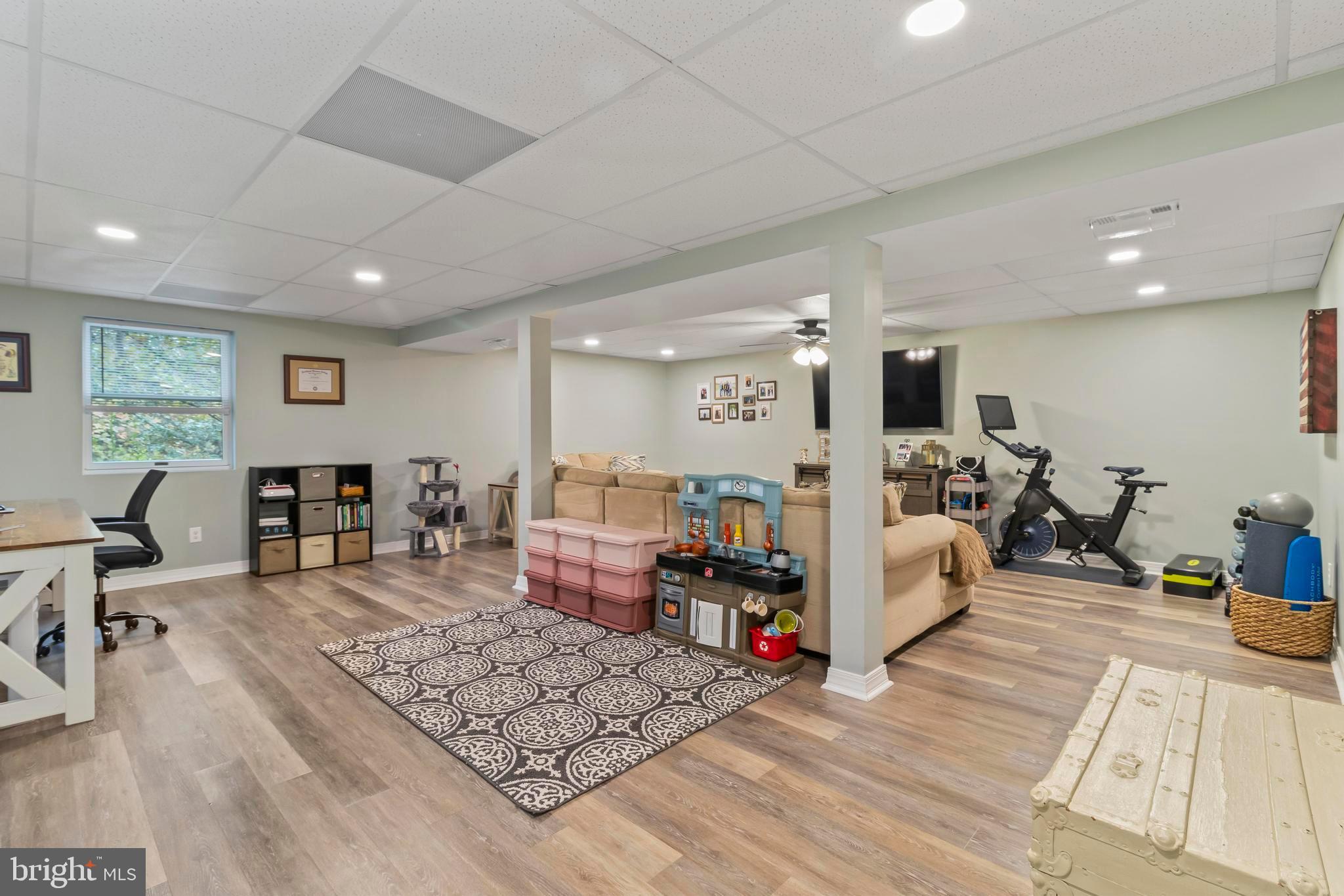 BRETON OAKS - Residential