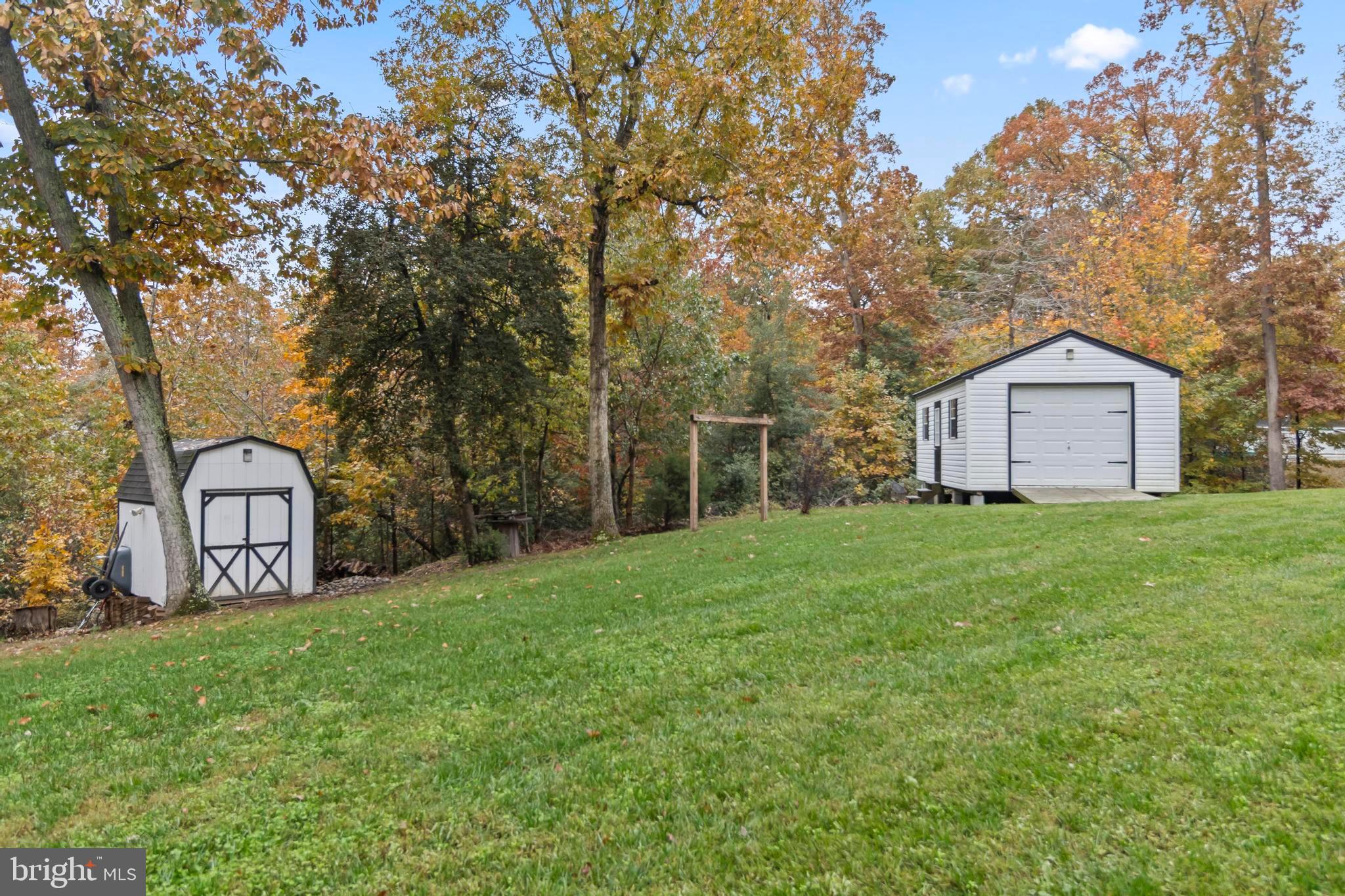 BRETON OAKS - Residential