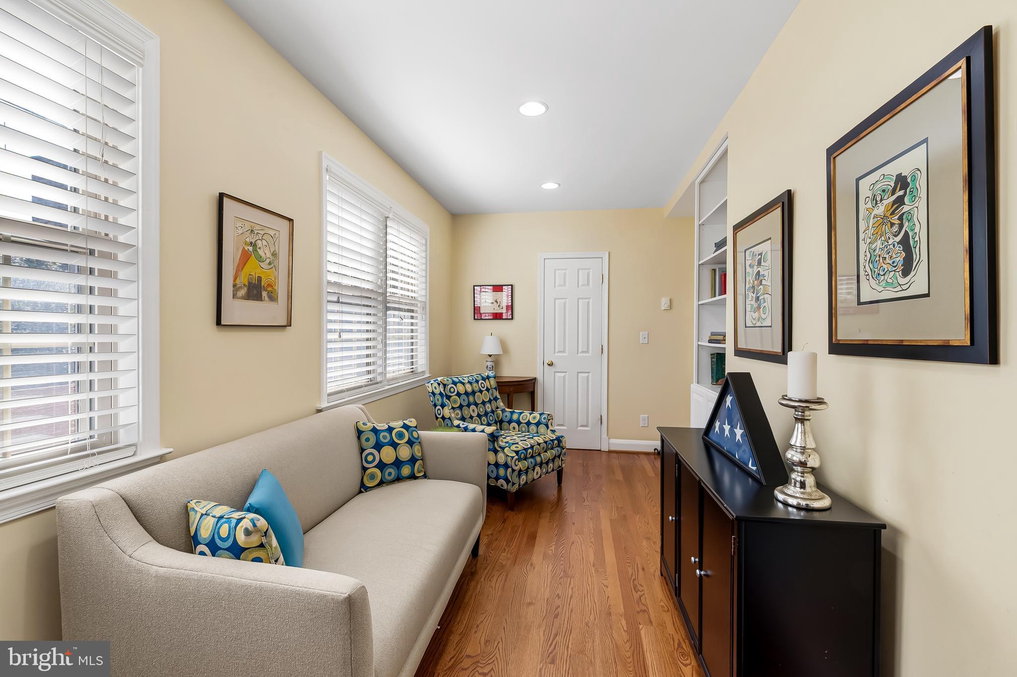 STONELEIGH - Residential