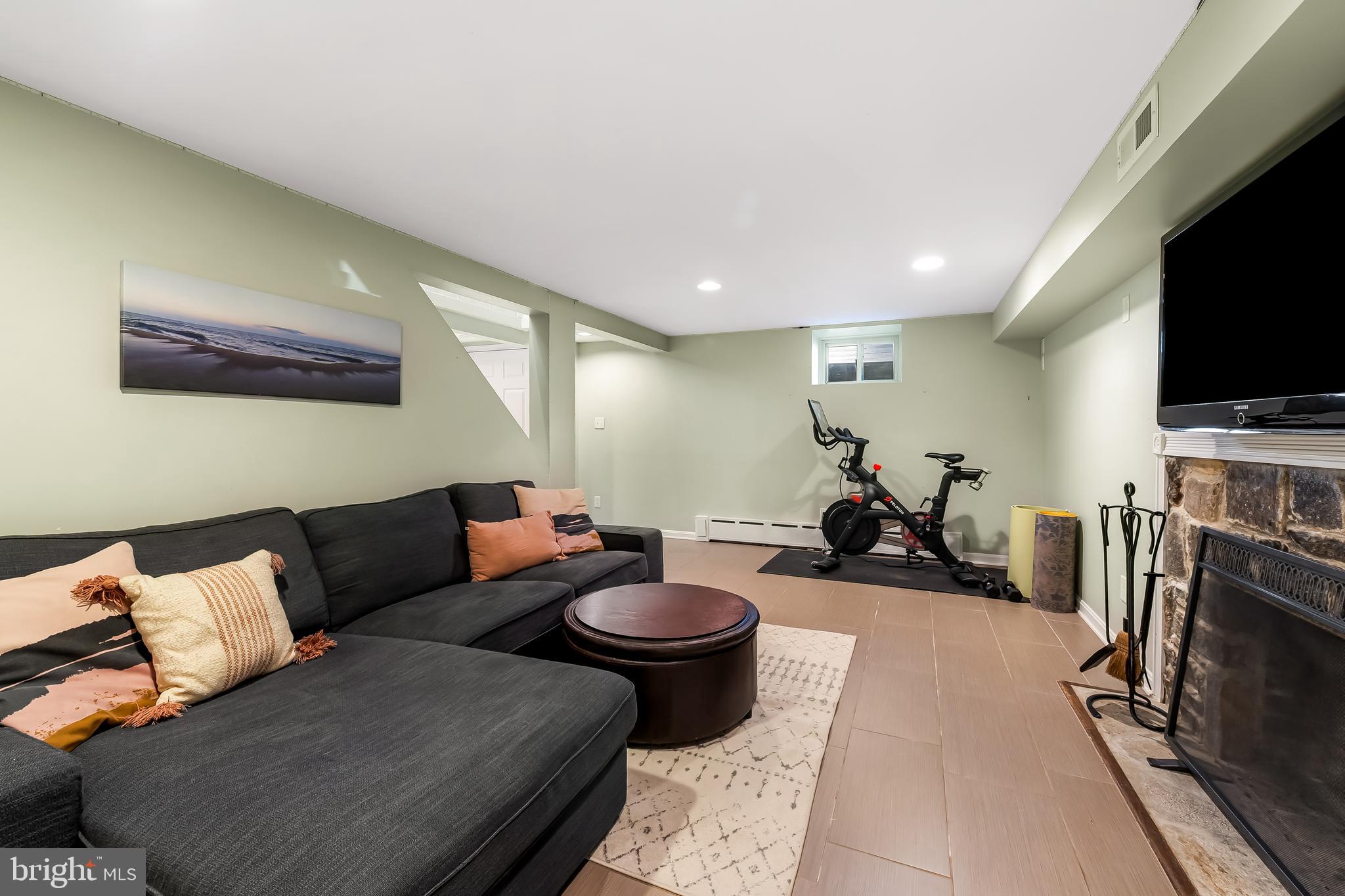 STONELEIGH - Residential