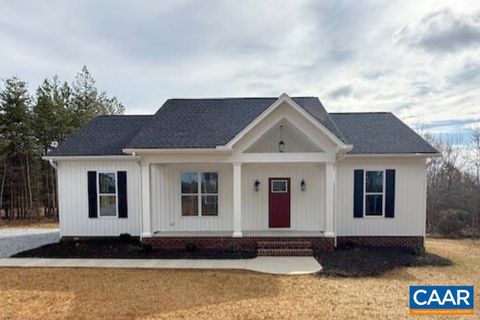 Homes For Sale - 303 Deupress Stores Rd<br/> Charlotte County, CHARLOTTE COURT HOUSE, VA 23937