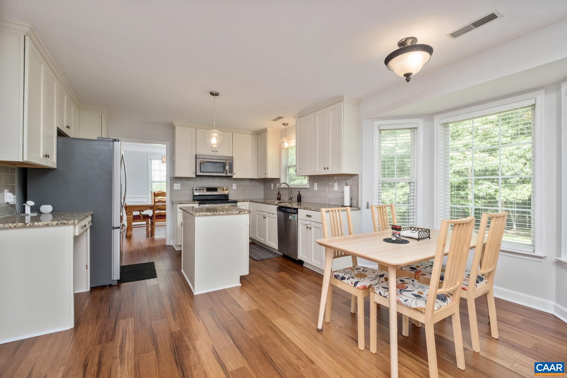 FOREST LAKES SOUTH - Residential