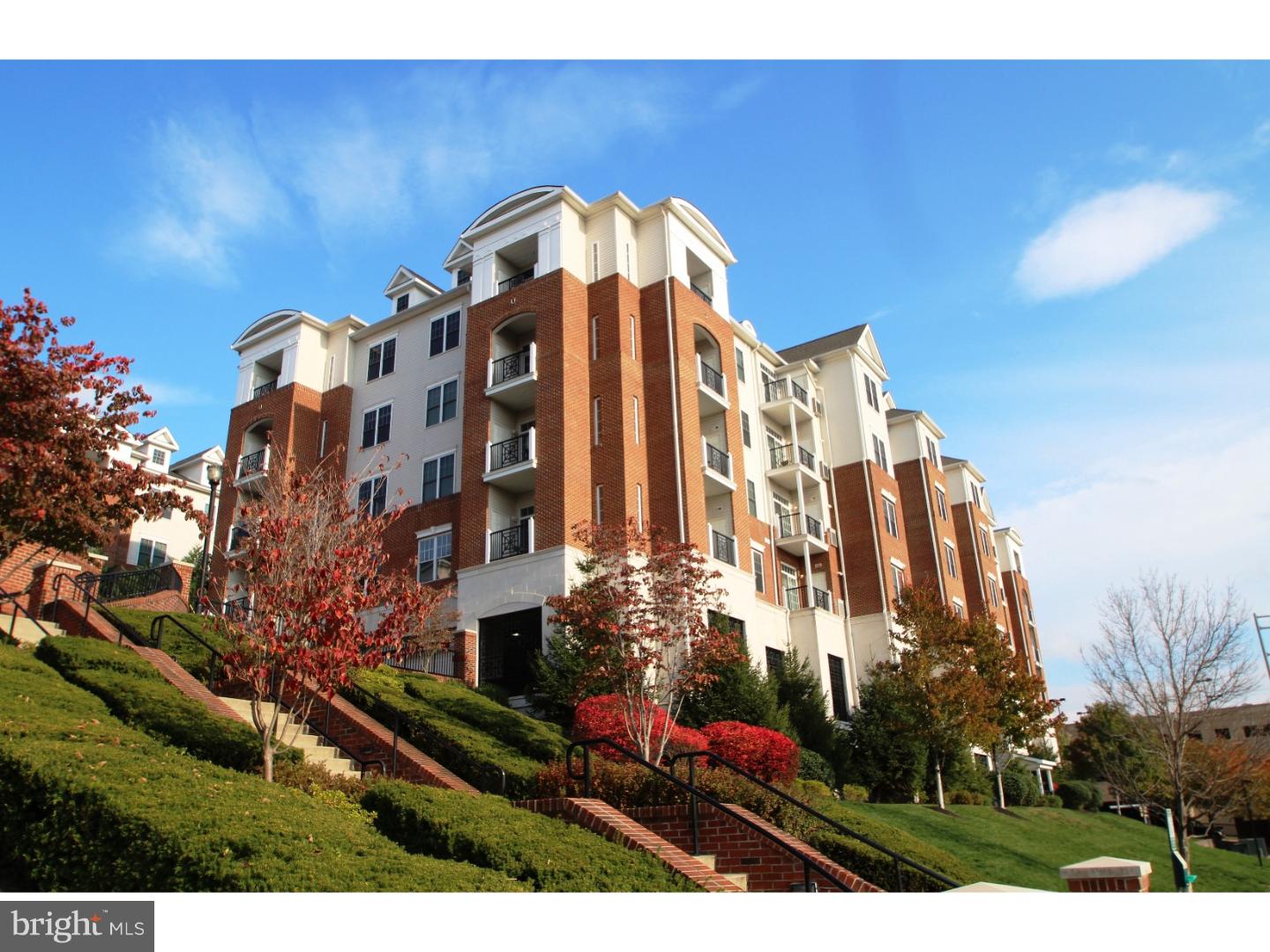 THE GRANDE AT RIVERVIEW - Residential Lease