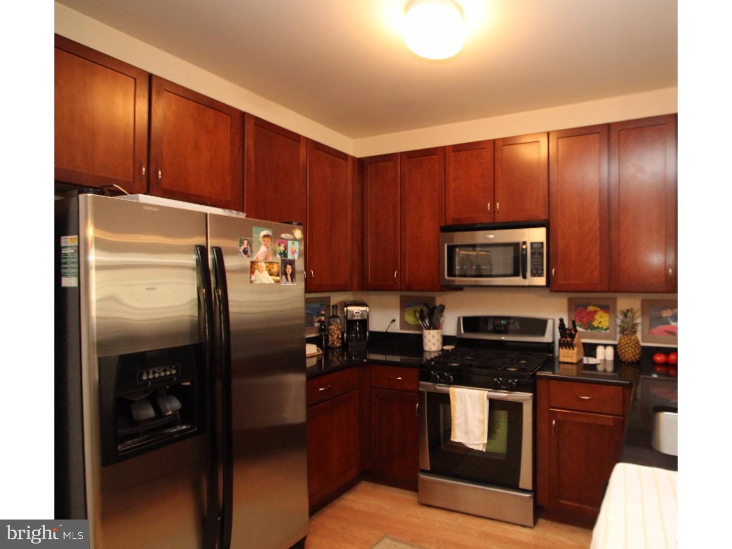 THE GRANDE AT RIVERVIEW - Residential Lease