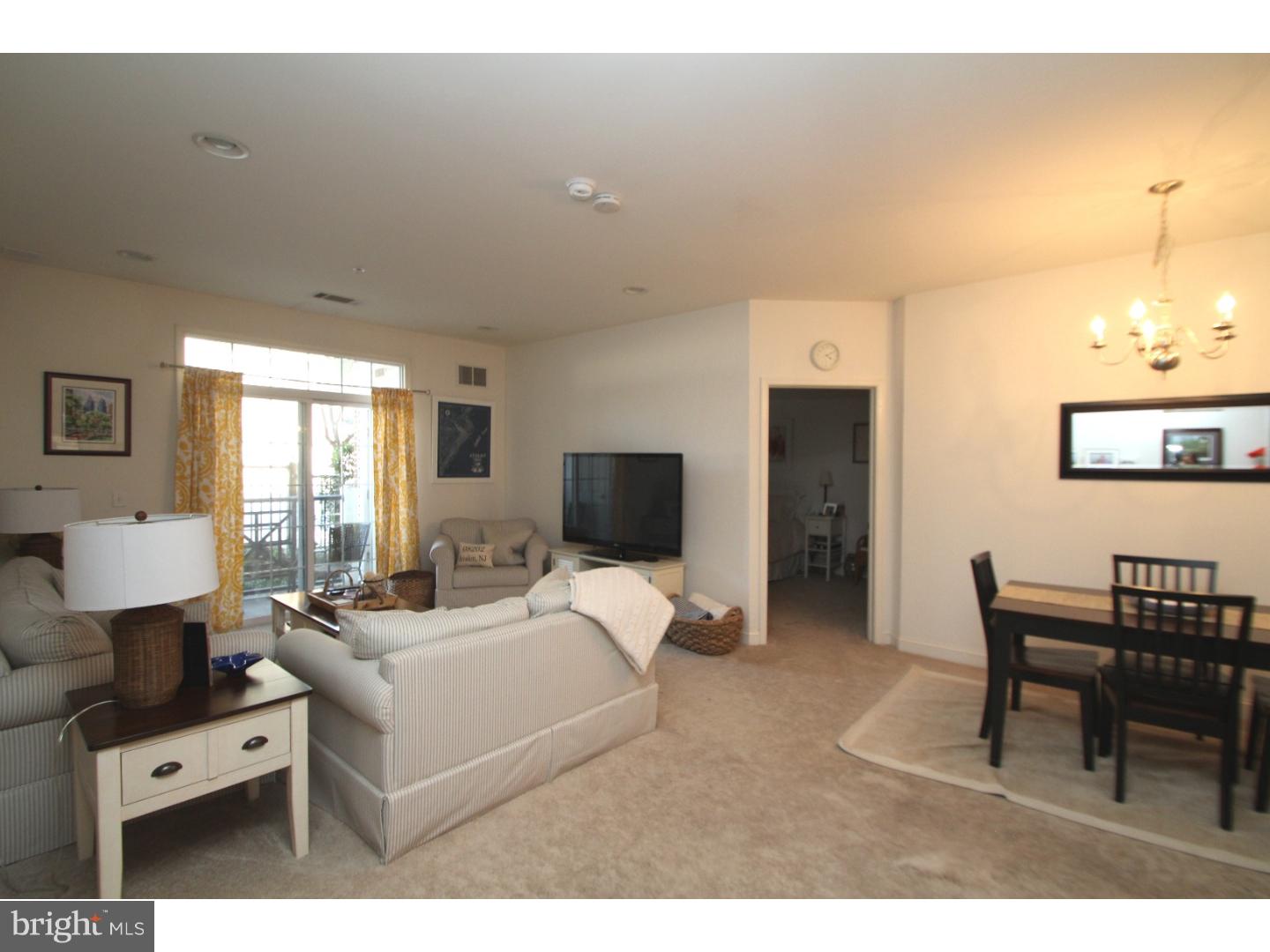 THE GRANDE AT RIVERVIEW - Residential Lease