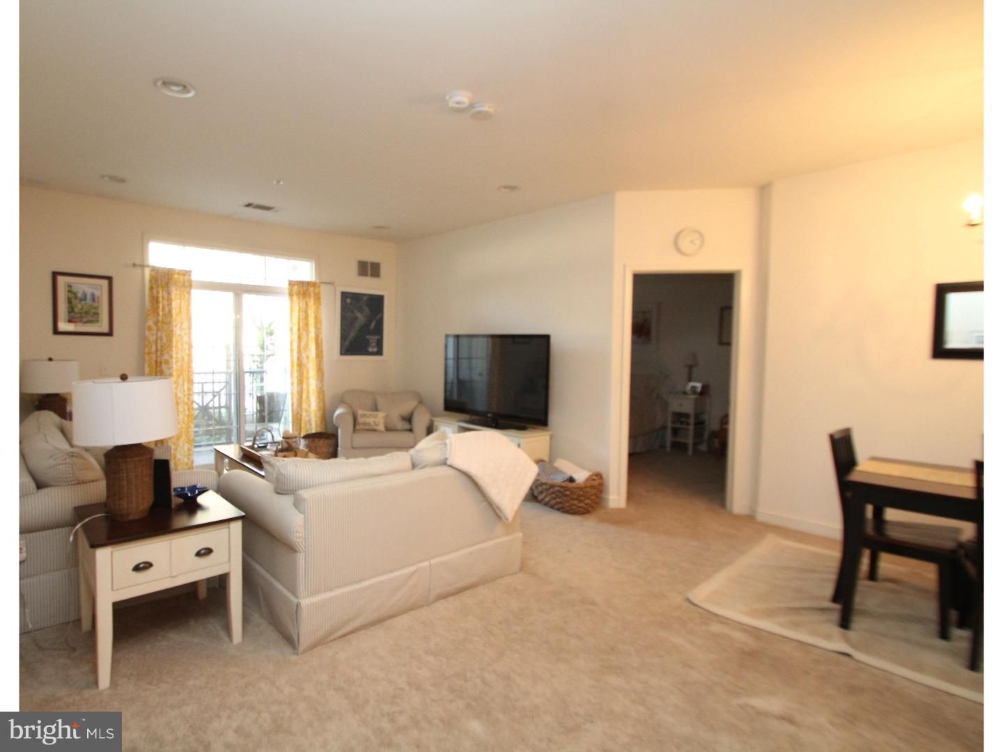 THE GRANDE AT RIVERVIEW - Residential Lease