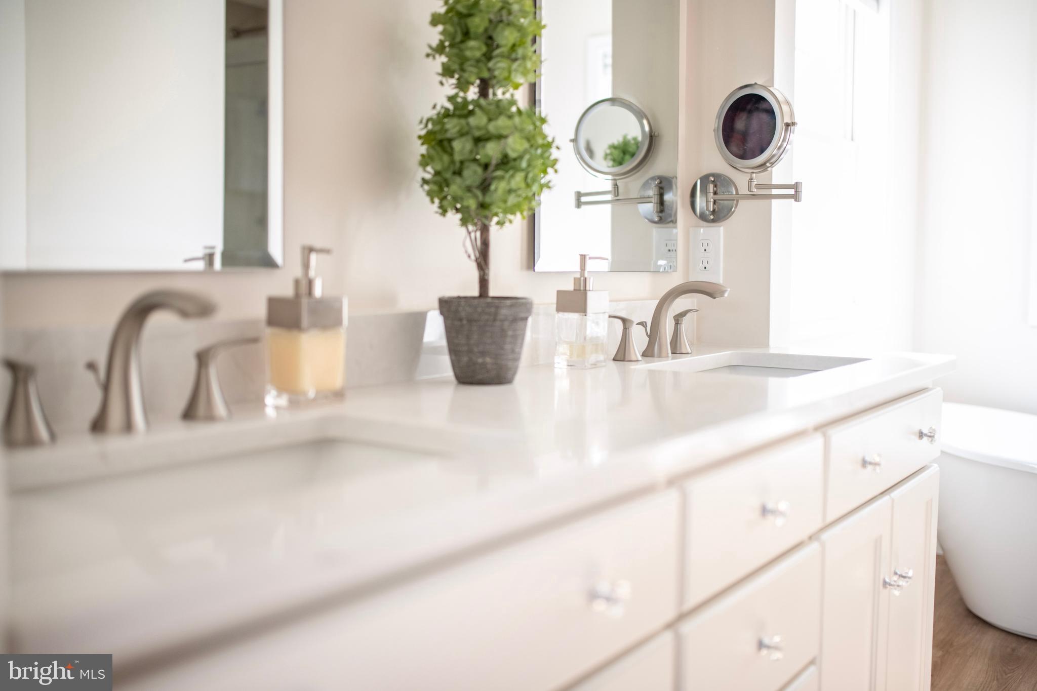 LOCH HAVEN - Residential