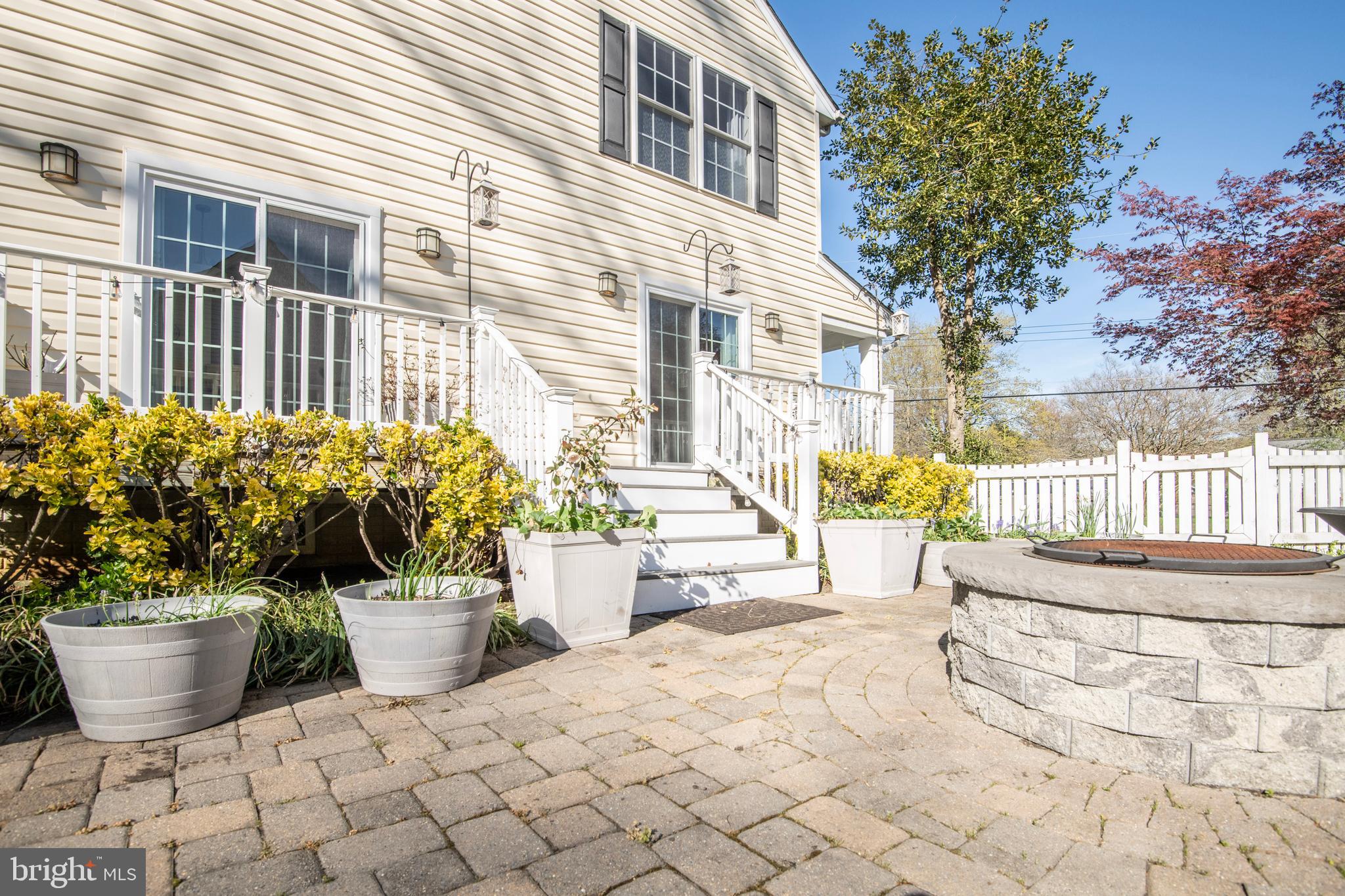 LOCH HAVEN - Residential