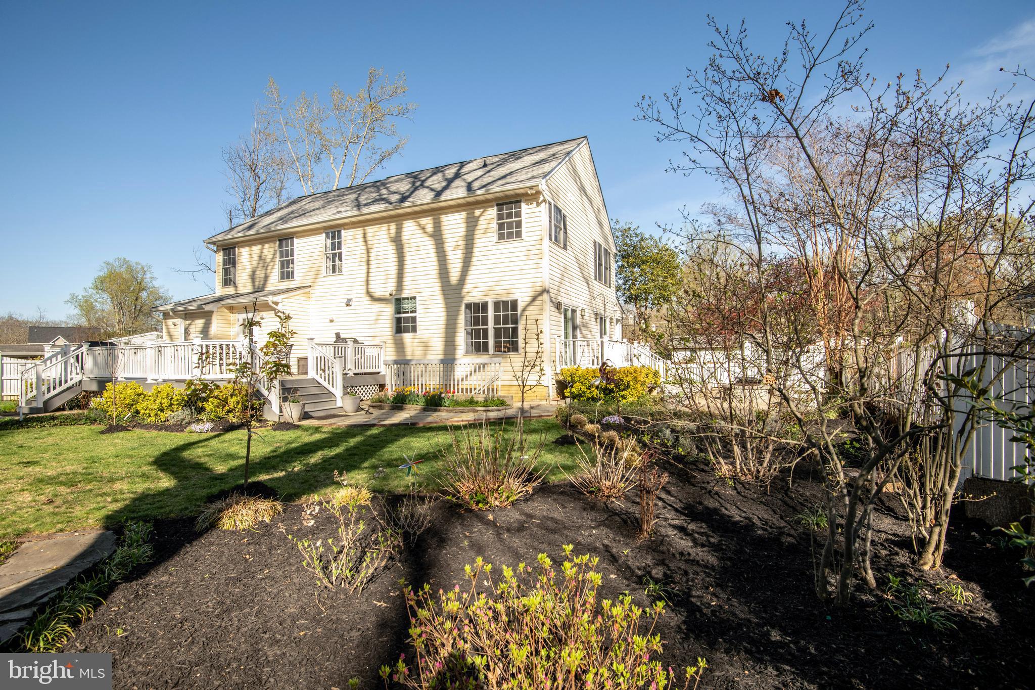 LOCH HAVEN - Residential