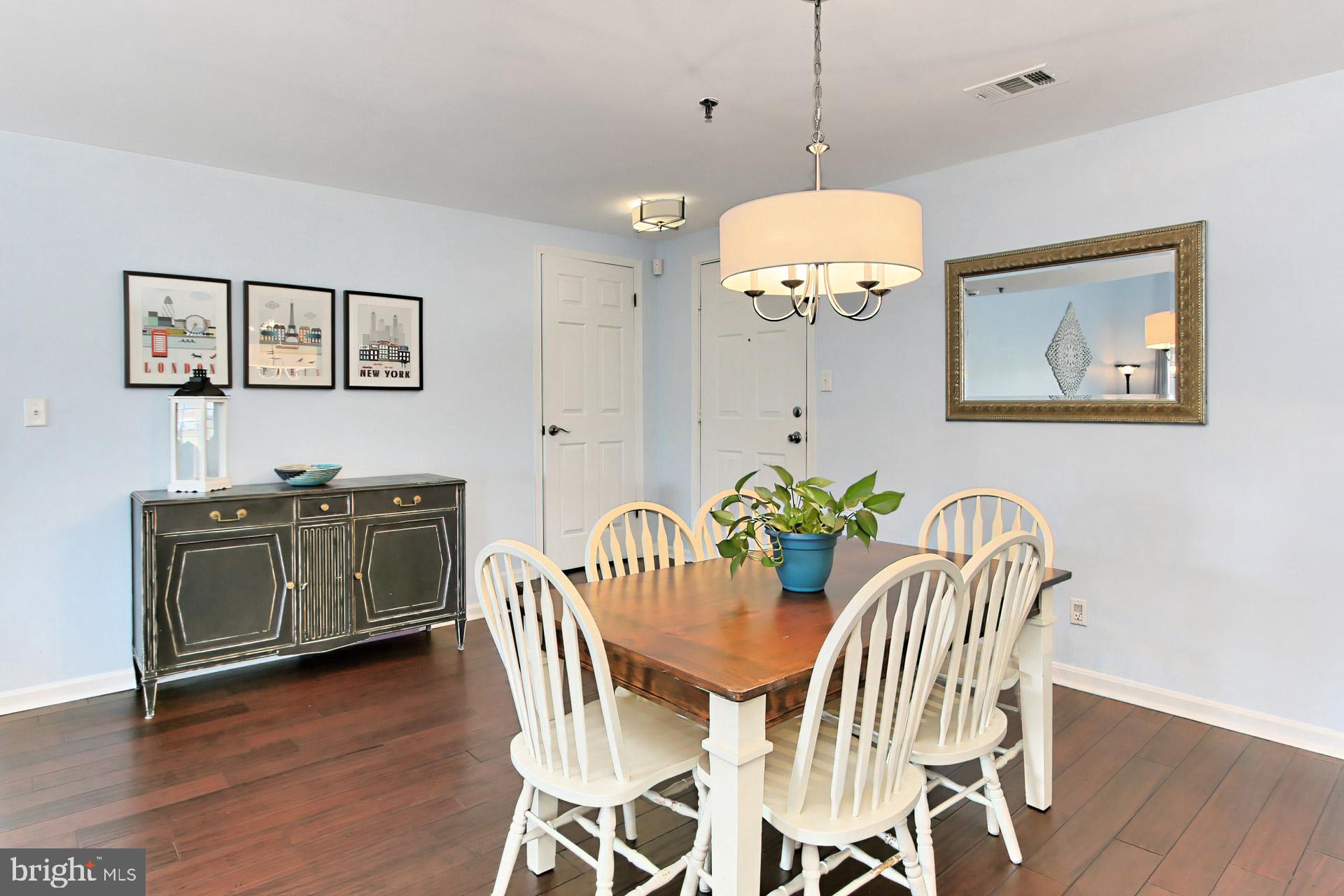 QUAKER HILL CONDOMINIUM - Residential