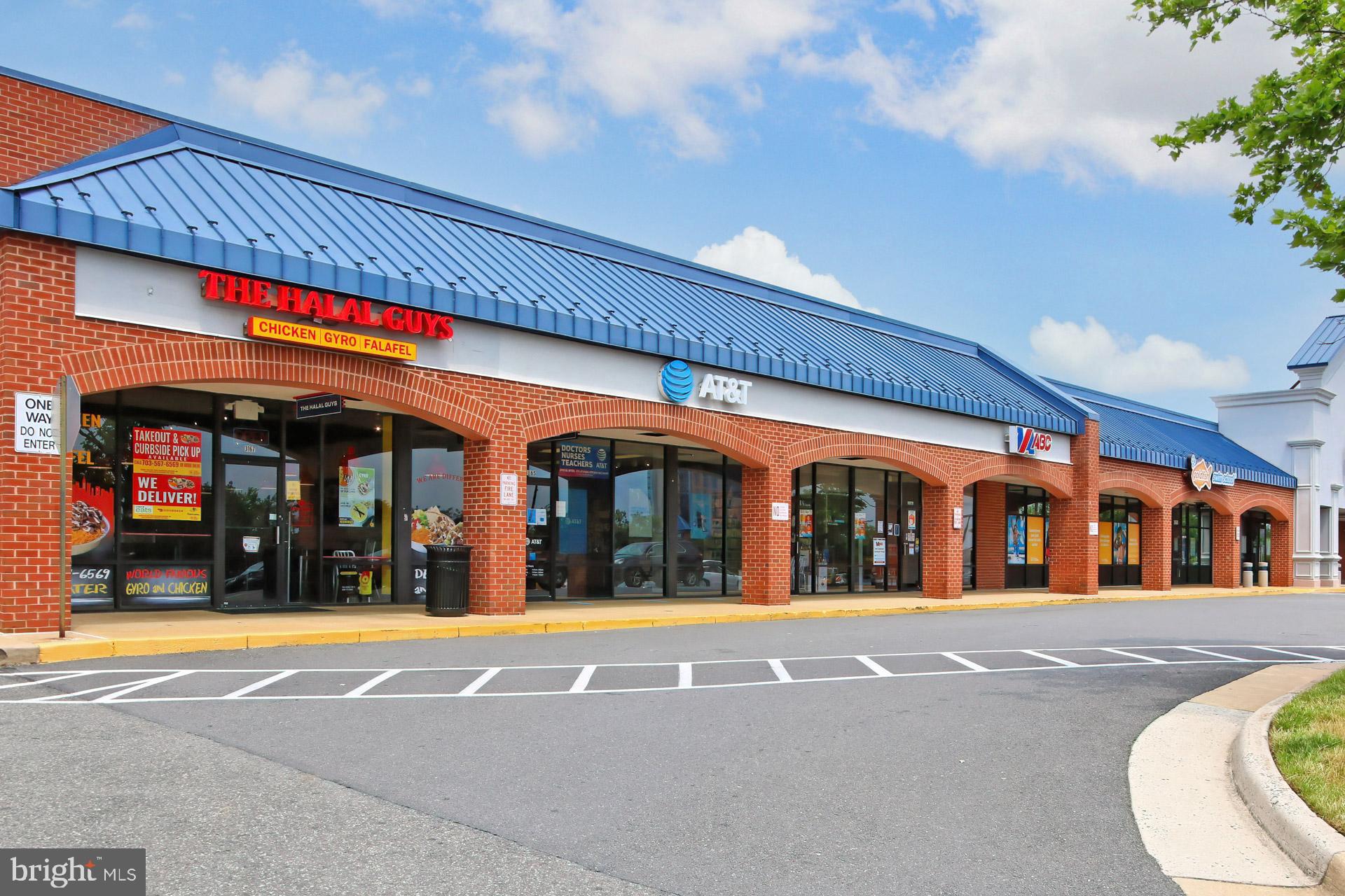 QUAKER HILL CONDOMINIUM - Residential