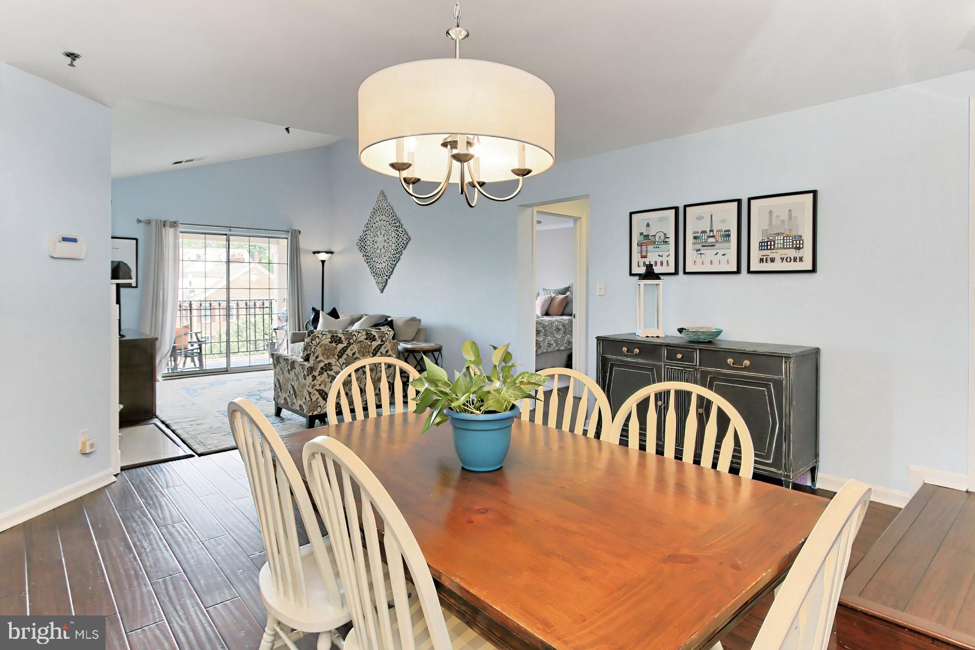 QUAKER HILL CONDOMINIUM - Residential