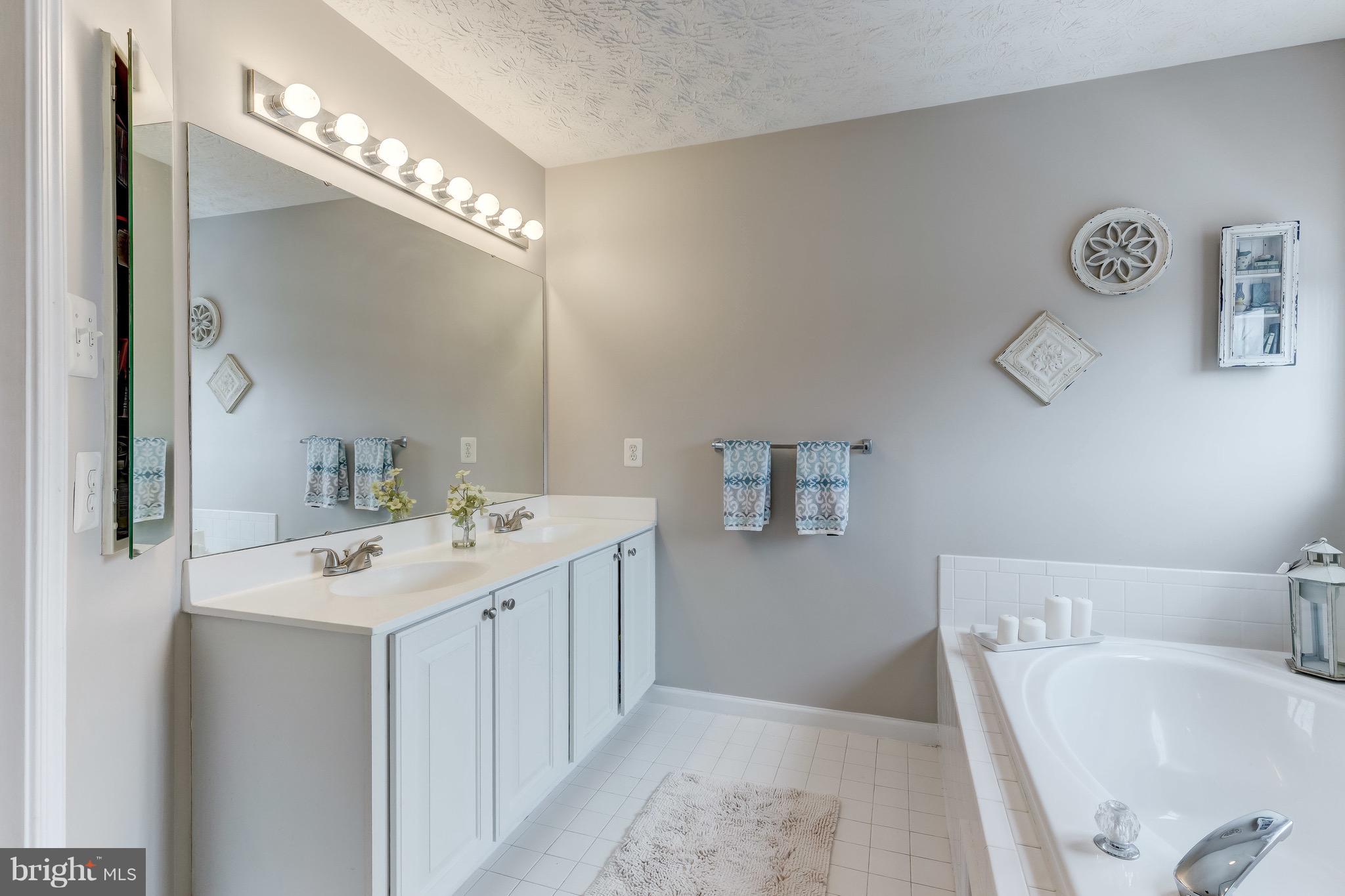 PERRY HALL FARMS - Residential