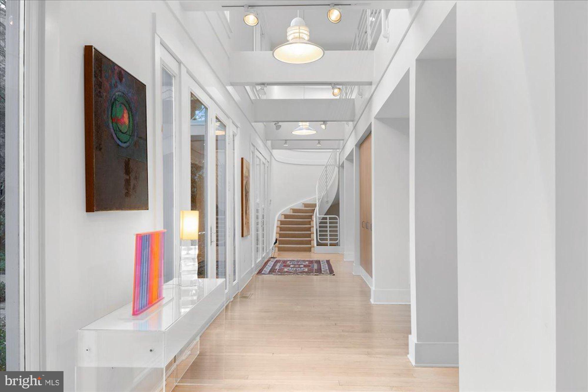 FOREST HILLS - Residential
